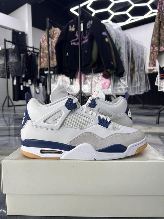 Air Jordan 4 "Navy SB" Used Size 13