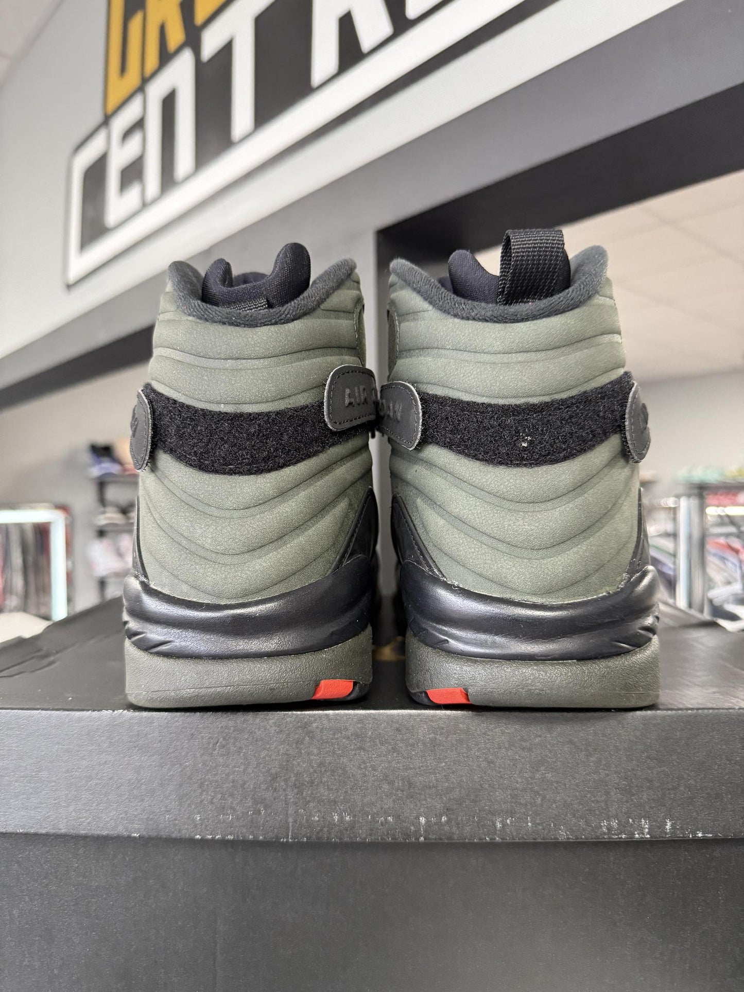 Jordan 8 "Sequoia" Used Size 13