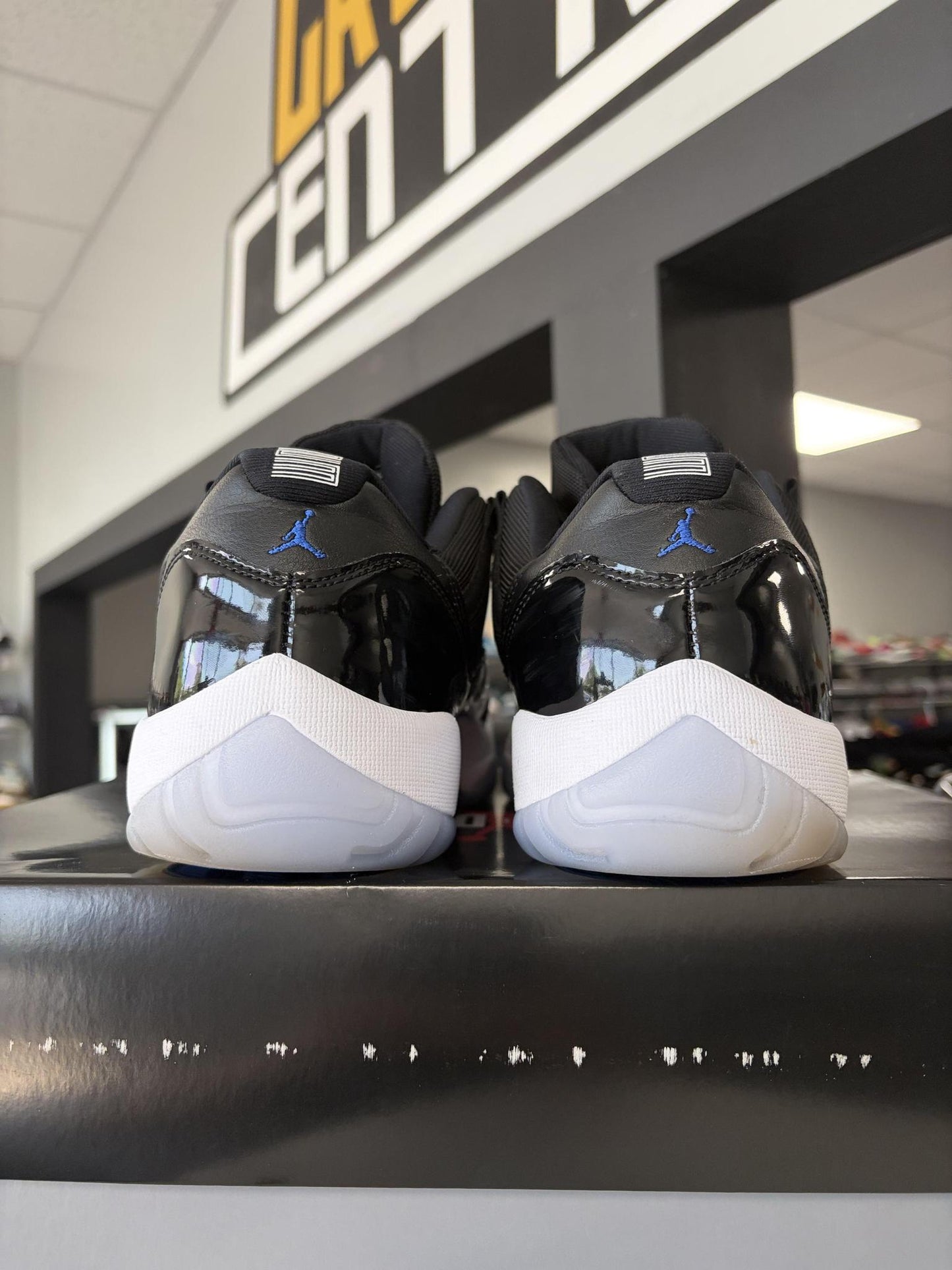 Jordan 11 Low "Space Jam" Used Size 11