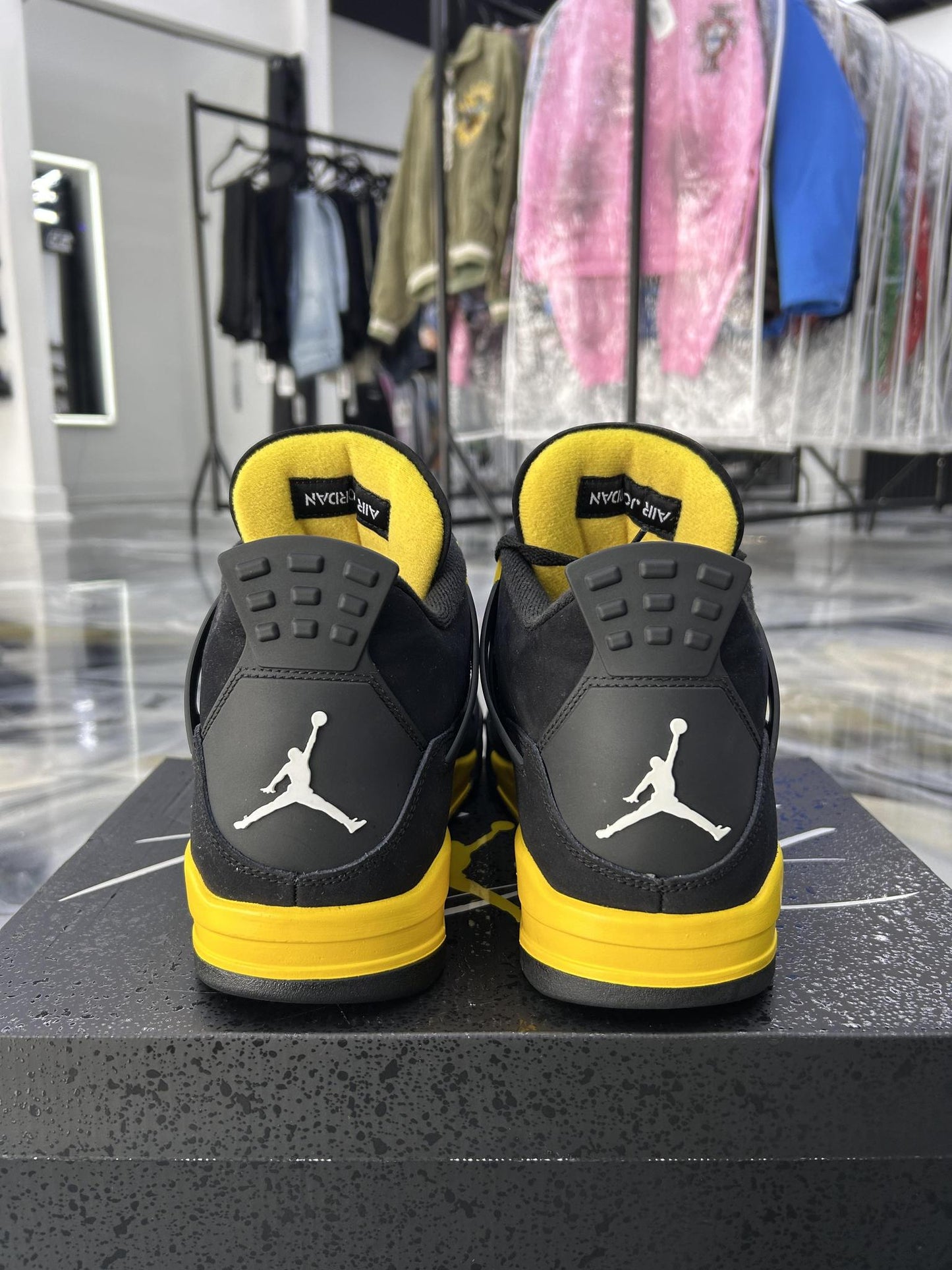 Jordan 4 "Thunder" Used Size 13