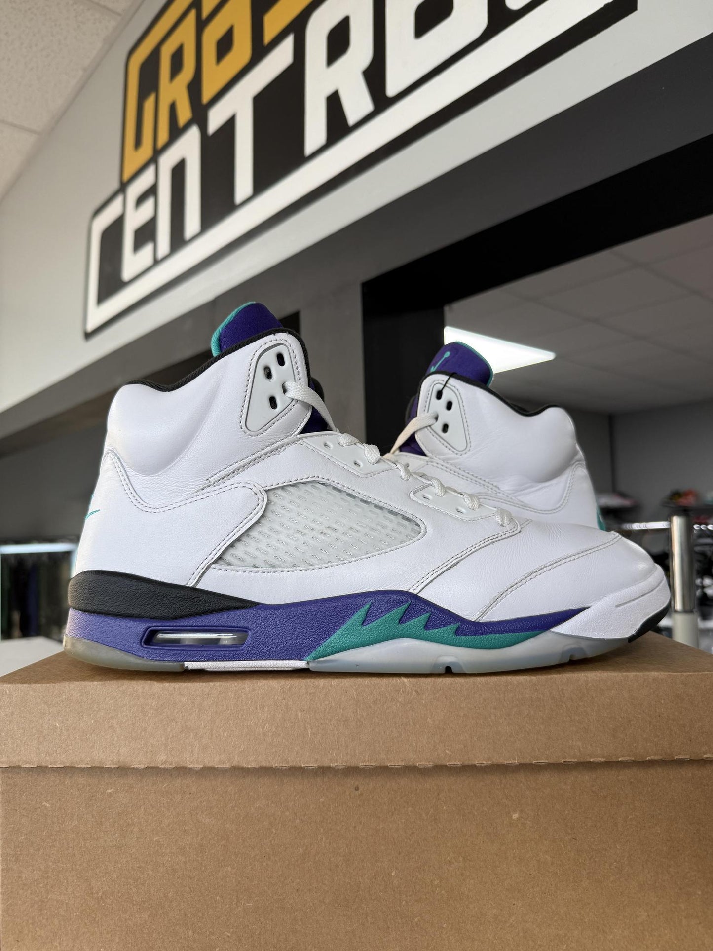 Jordan 5 "Grape" Used Size 13