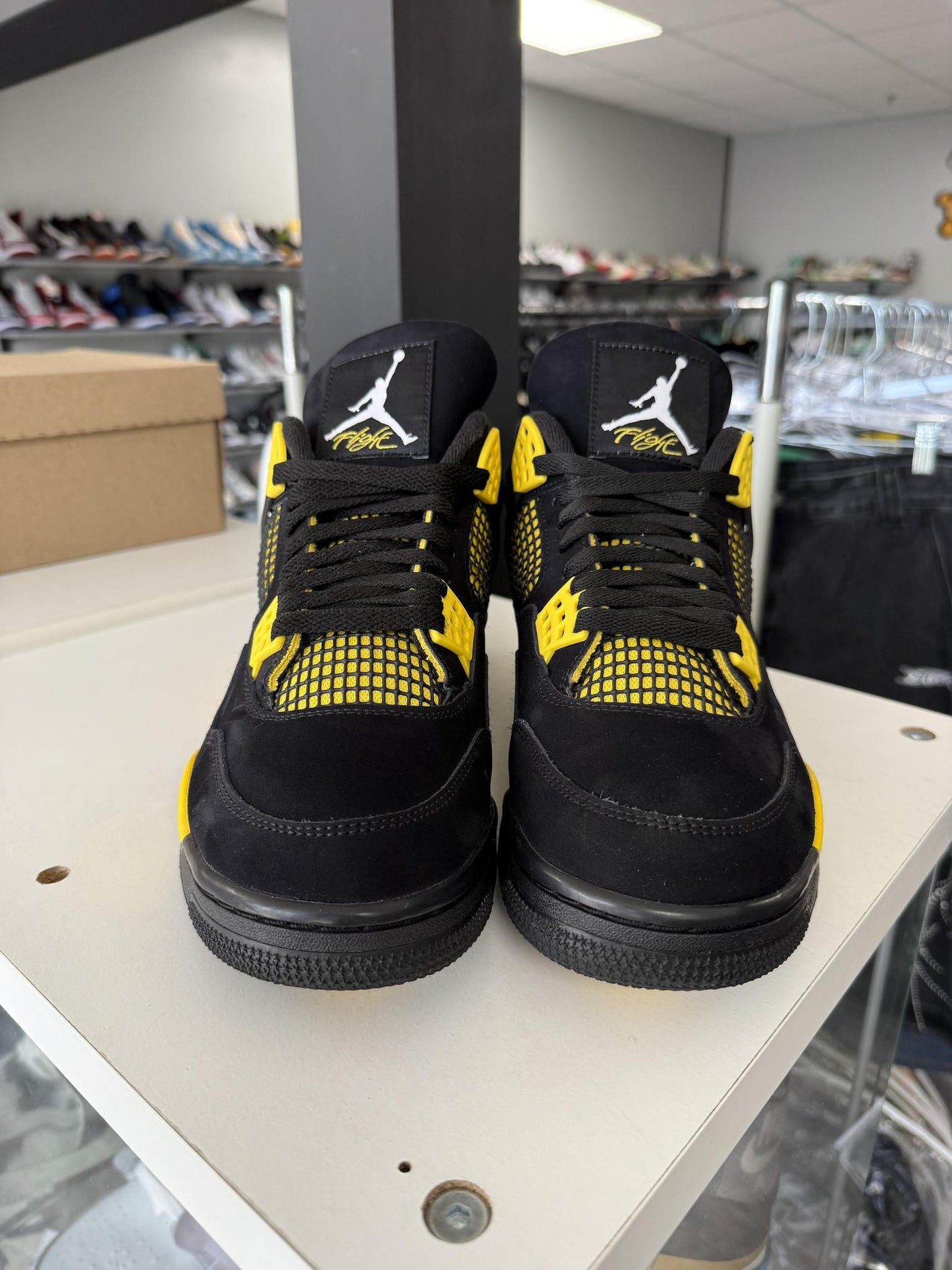 Jordan 4 "Thunder" Used Size 10