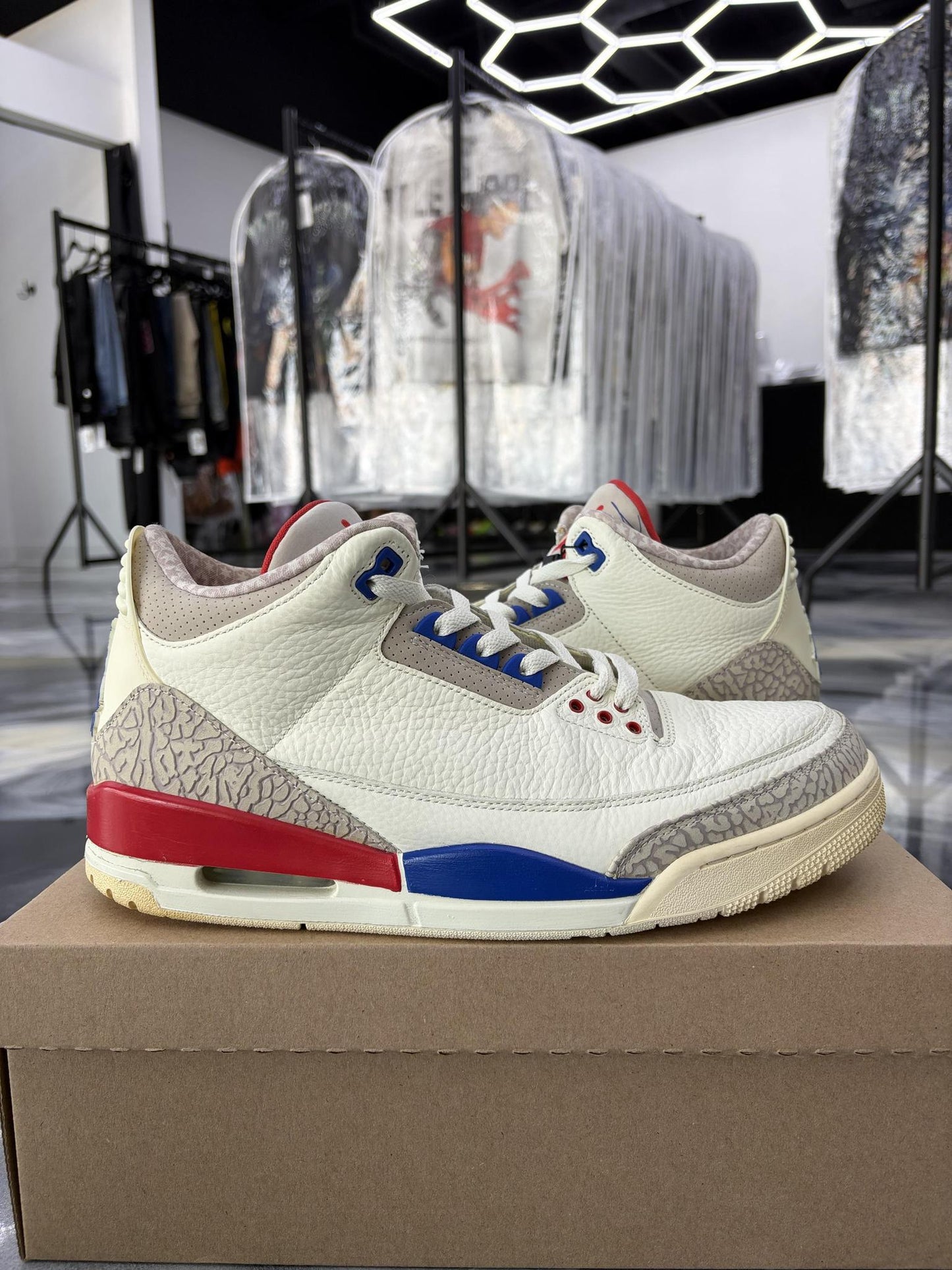 Jordan 3 "International Flight" Used Size 12
