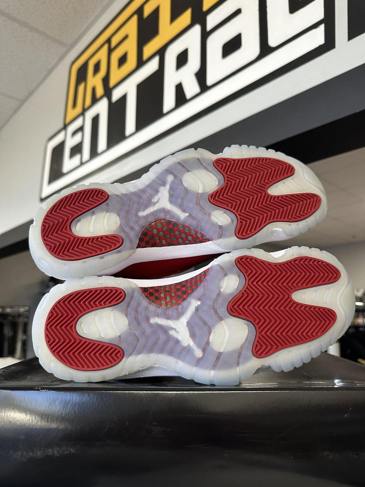 Jordan 11 "Cherry" Size 8 Used