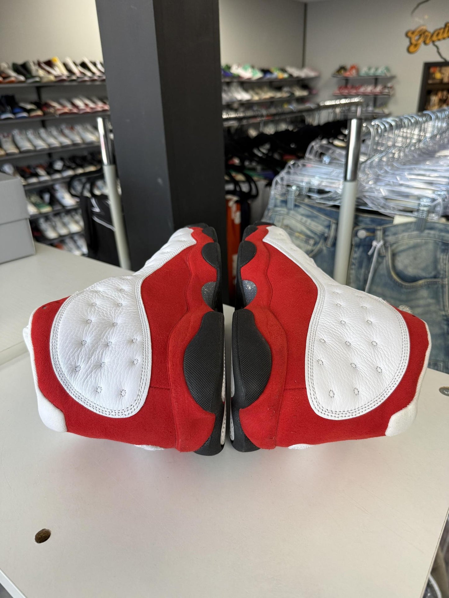 Jordan 13 "Chicago" Used Size 10.5