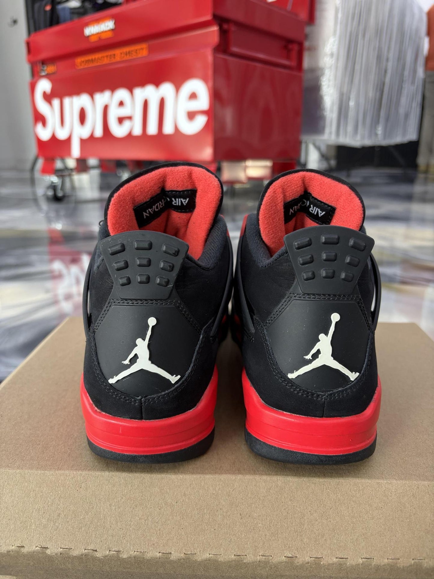 Jordan 4 "Red Thunder" Used Size 7.5