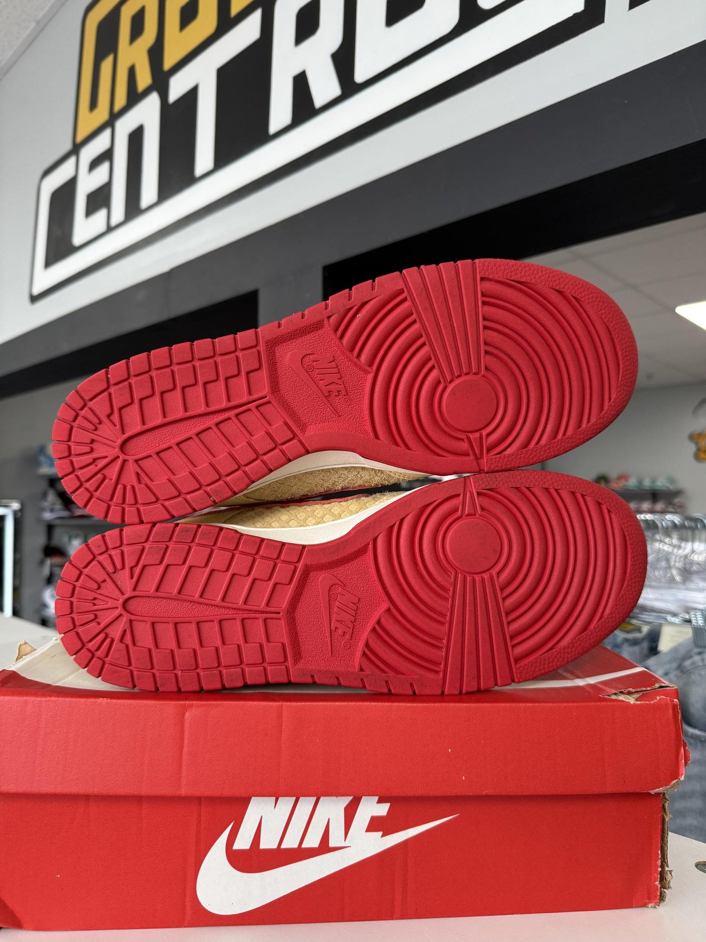 Nike Dunk Low "Strawberry Waffle" Used Size 12