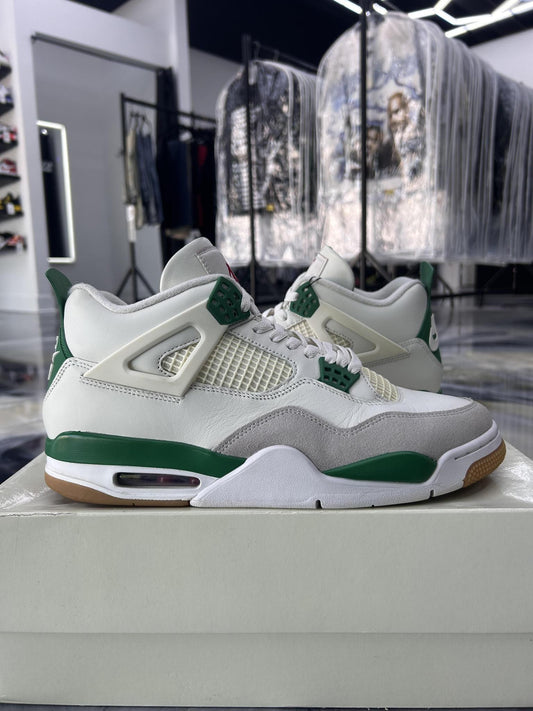 Jordan 4 SB "Pine Green" Used Size 12