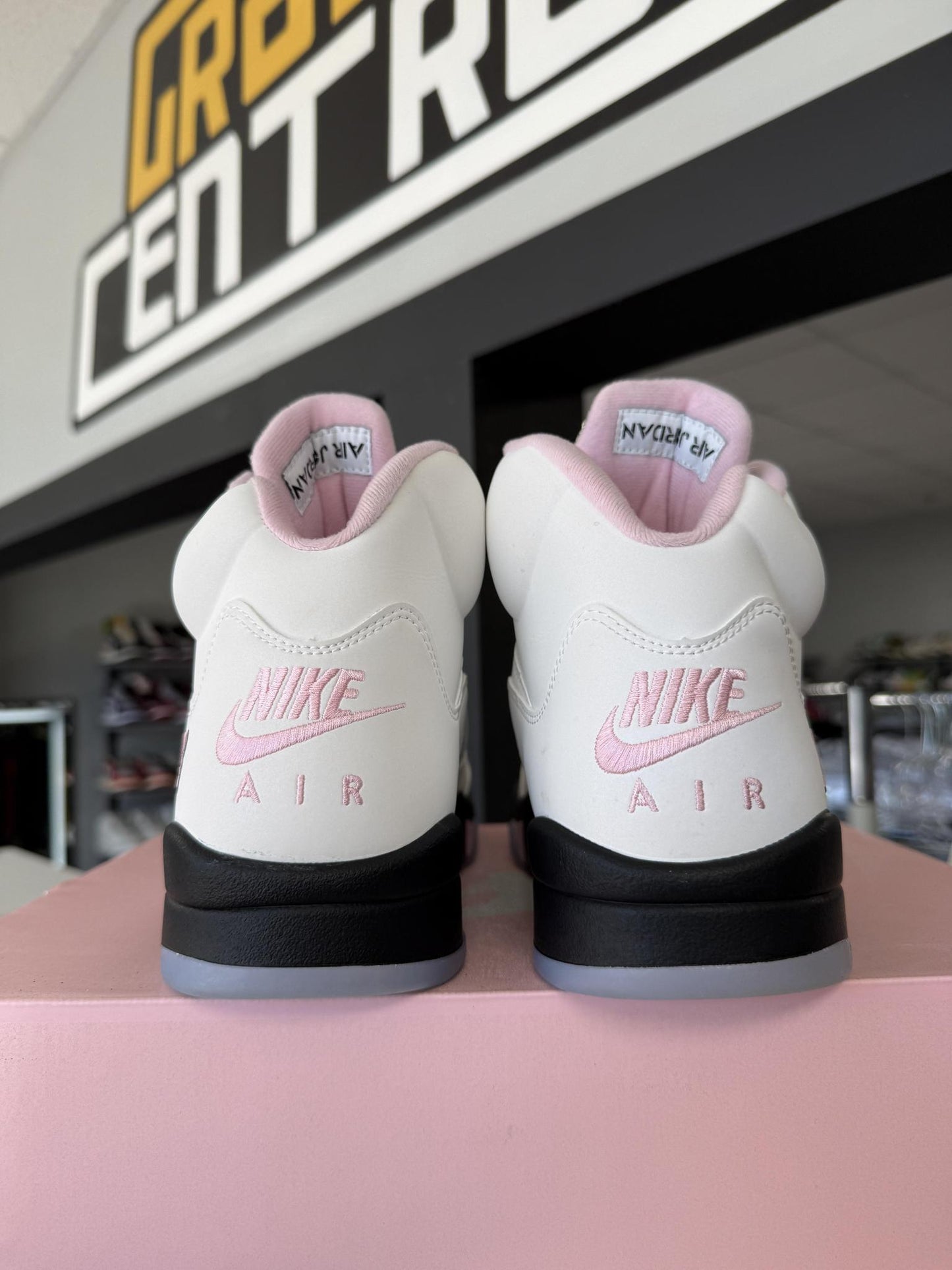 Jordan 5 "Soft Pink" Used Size 11.5