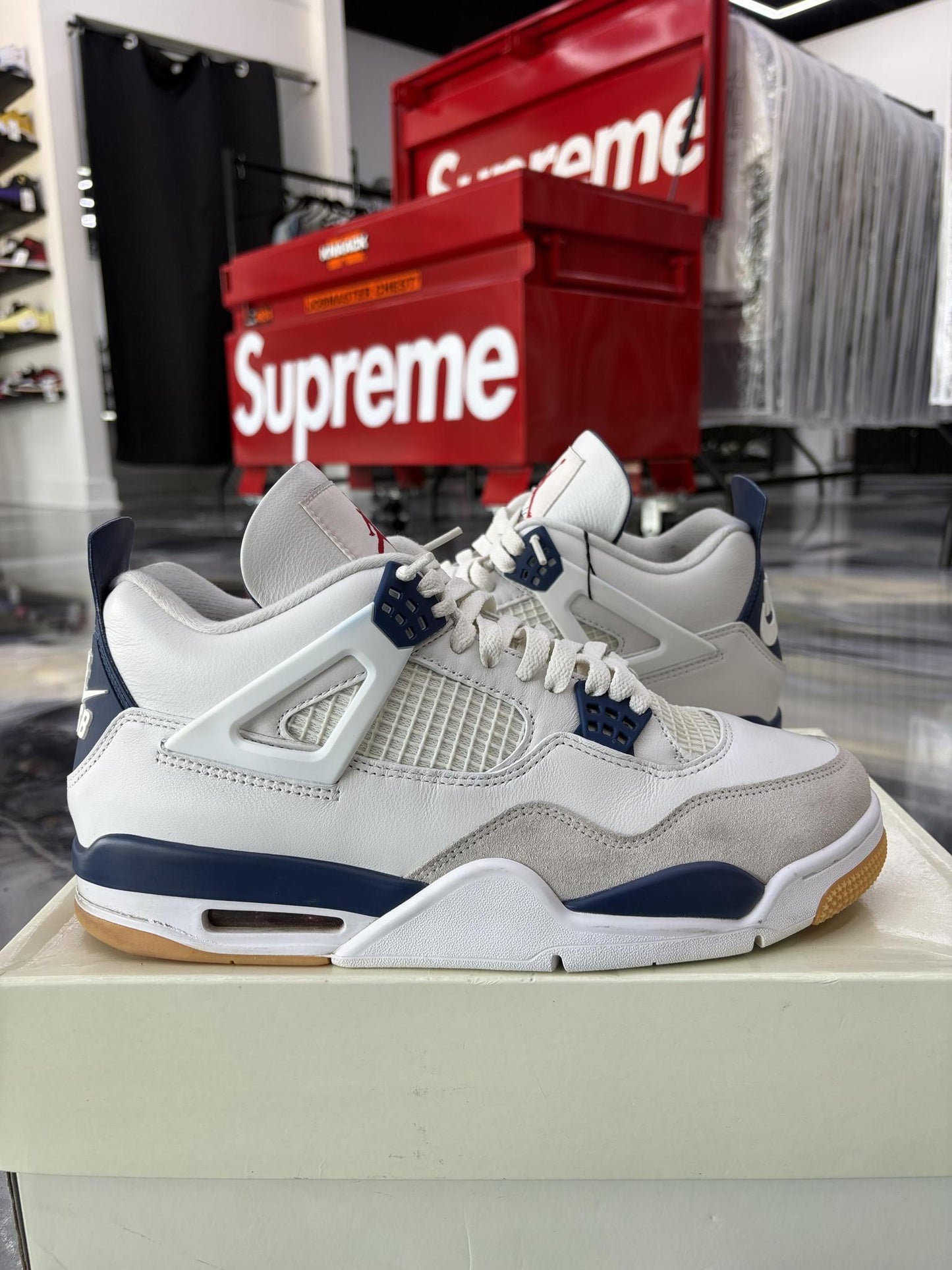 Jordan 4 SB "Navy" Used Size 11