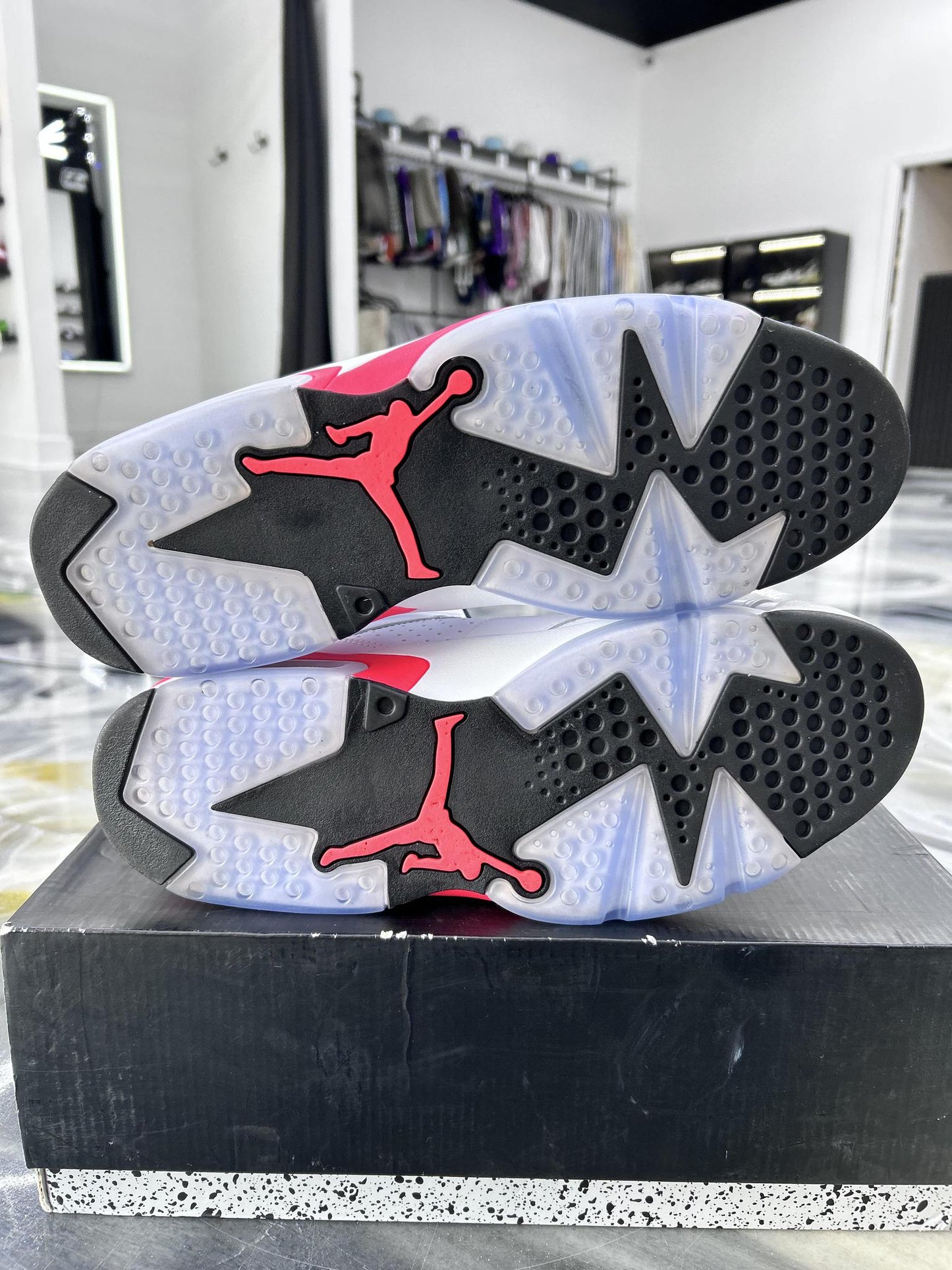 Jordan 6 "White Infrared" Used Size 12