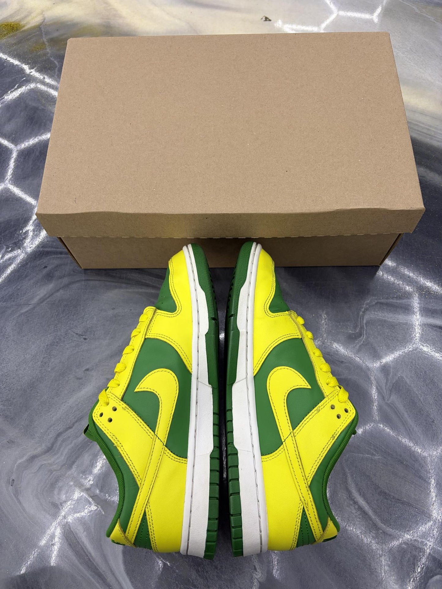 Nike Dunk Low "Reverse Brazil" Used Size 8