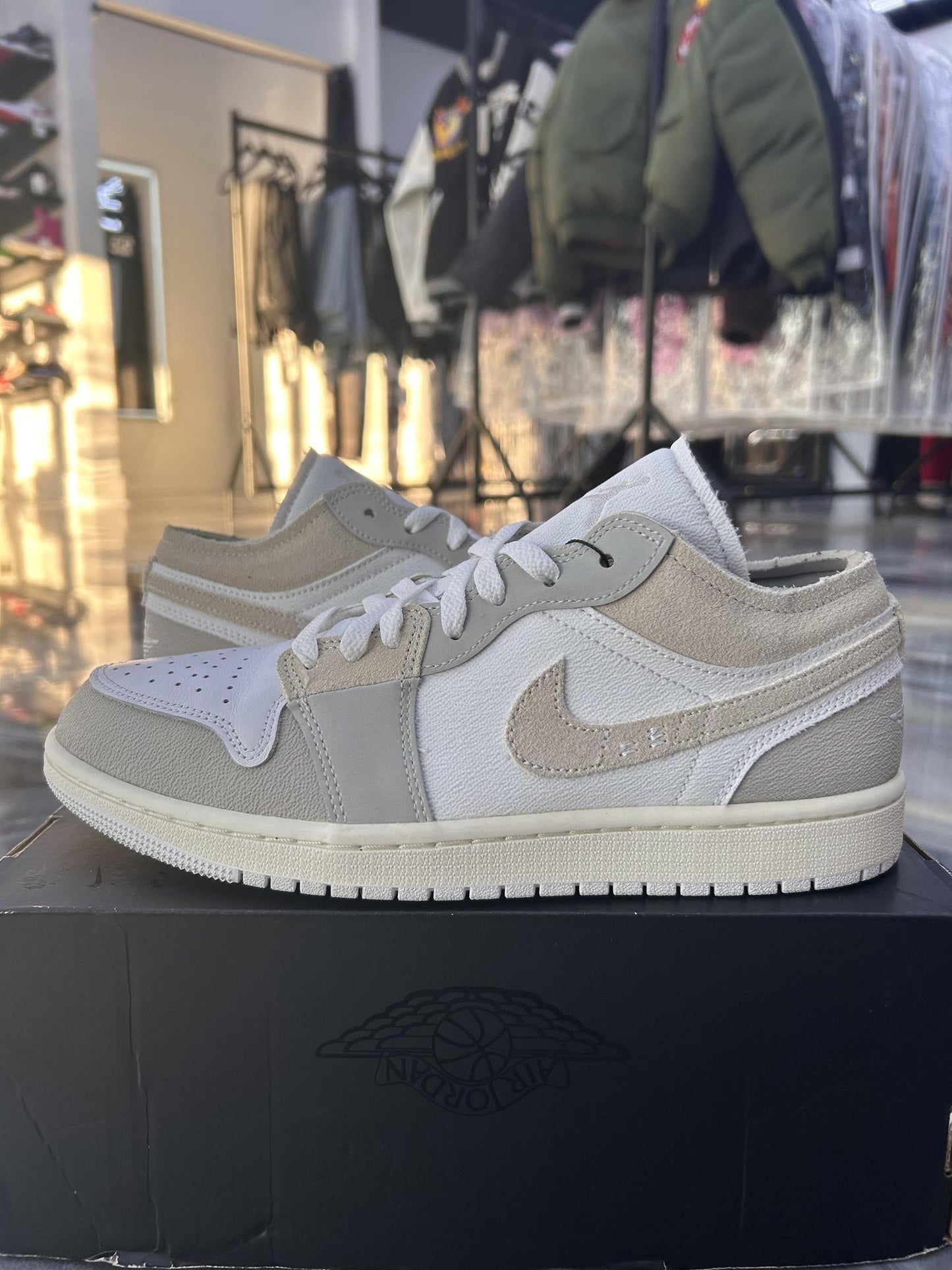 Jordan 1 Low "Craft Sail" Used Size 8.5