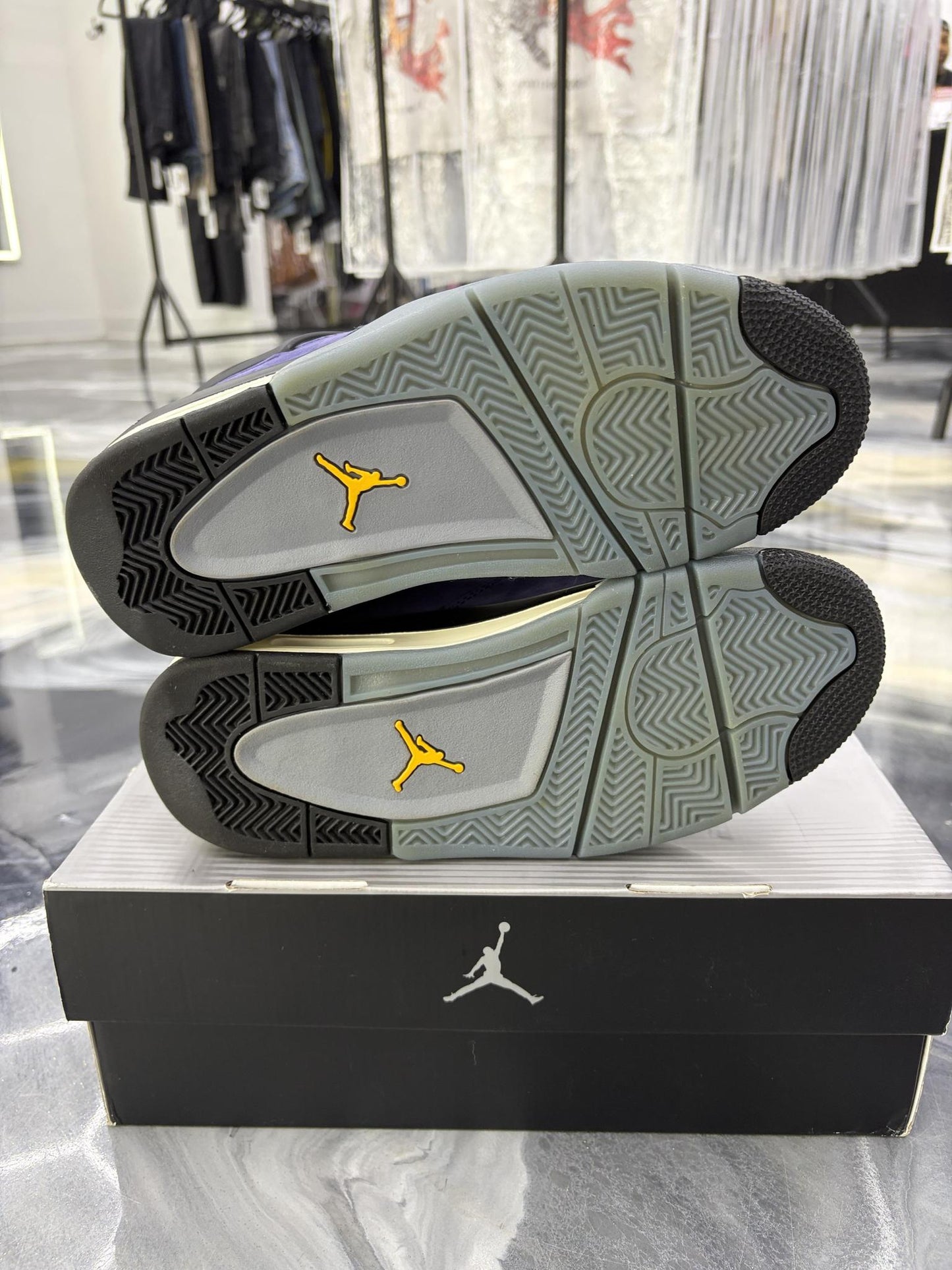 Jordan 4 "Lakers" Used Size 6.5Y/8W