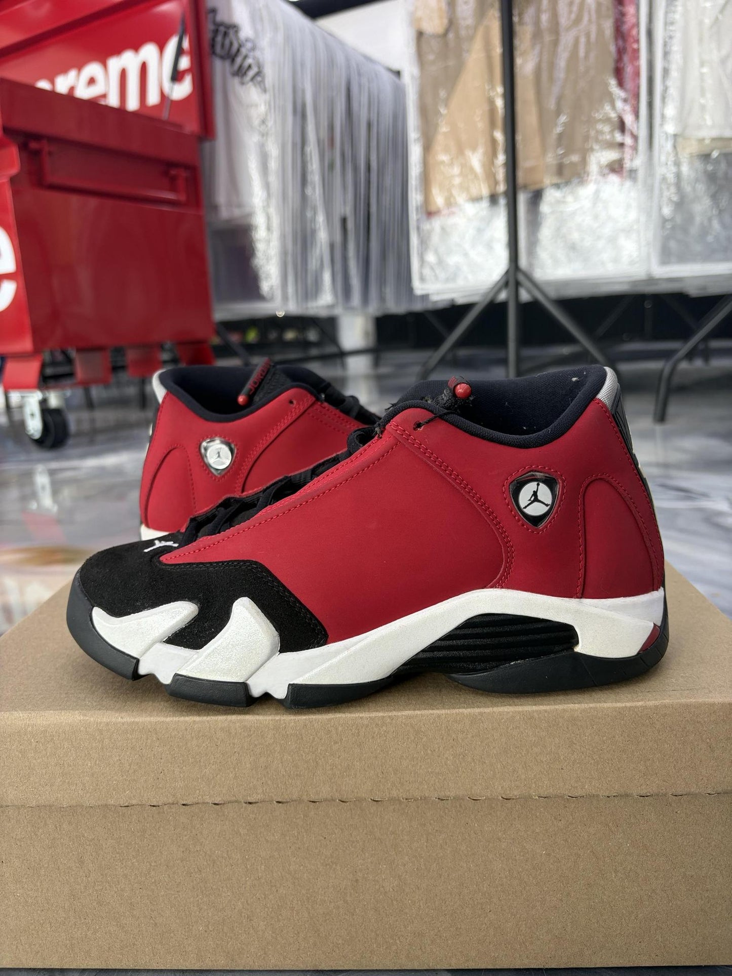 Jordan 14 "Gym Red Toro" Used Size 5.5Y/7W