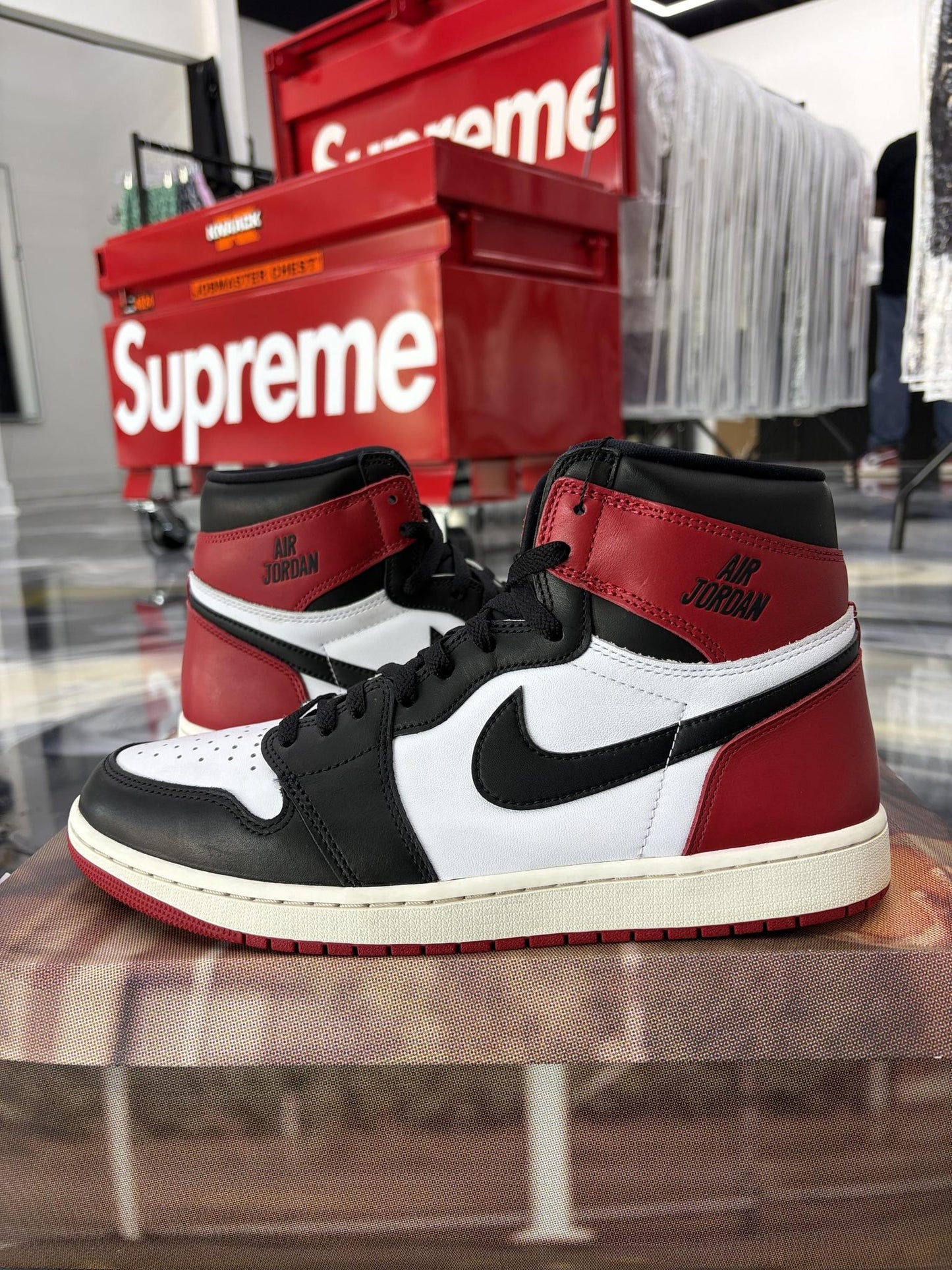Jordan 1 "Black Toe Reimagined" Used Size 12