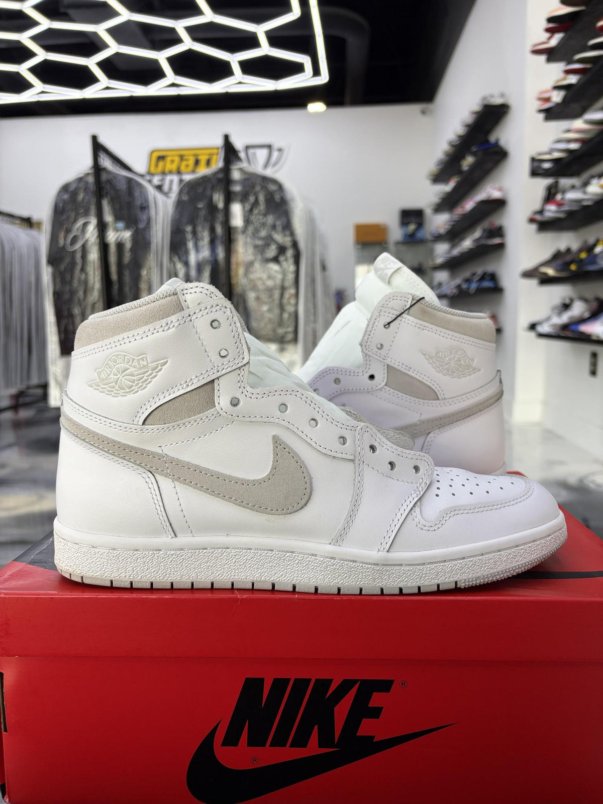 Jordan 1 High '85 "Neutral Grey" Used Size 9