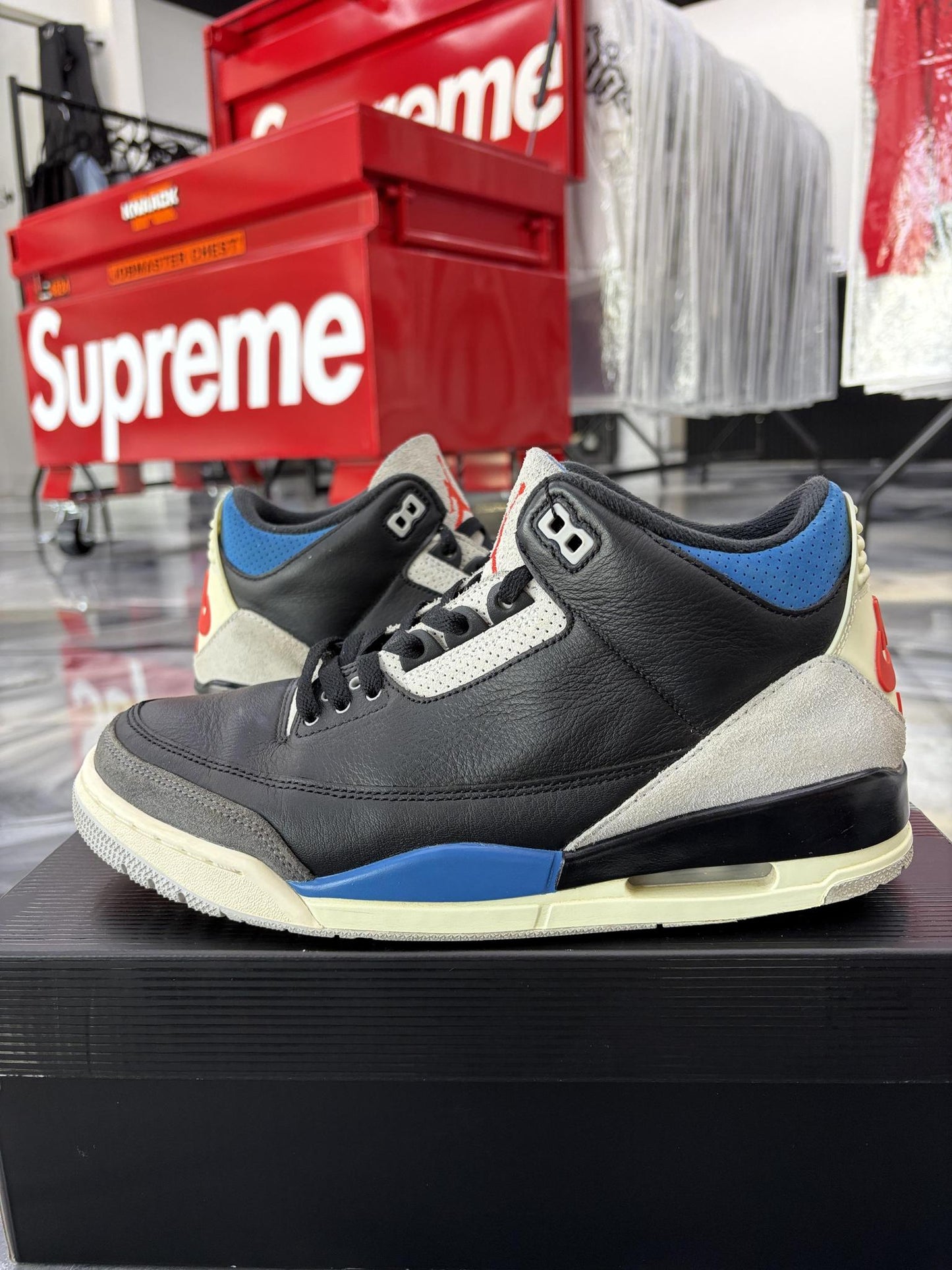 Jordan 3 "Rare Air" Used Size 9.5