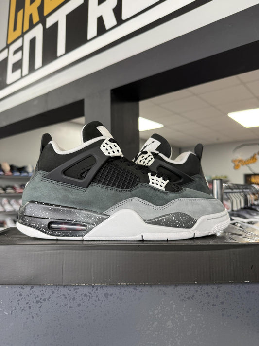 Jordan 4 "Fear" Used Size 8
