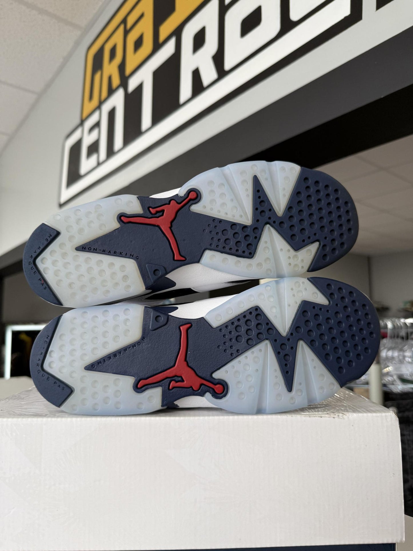 Jordan 6 "Olympic" Used Size 7Y/8.5W