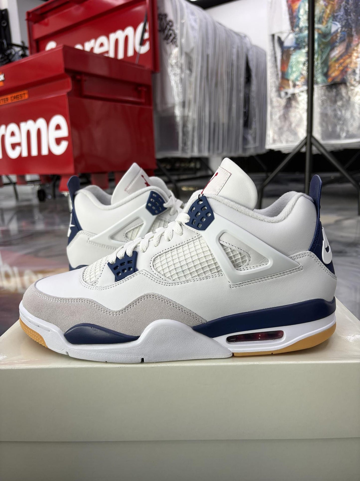Jordan 4 SB "Navy" Used Size 11