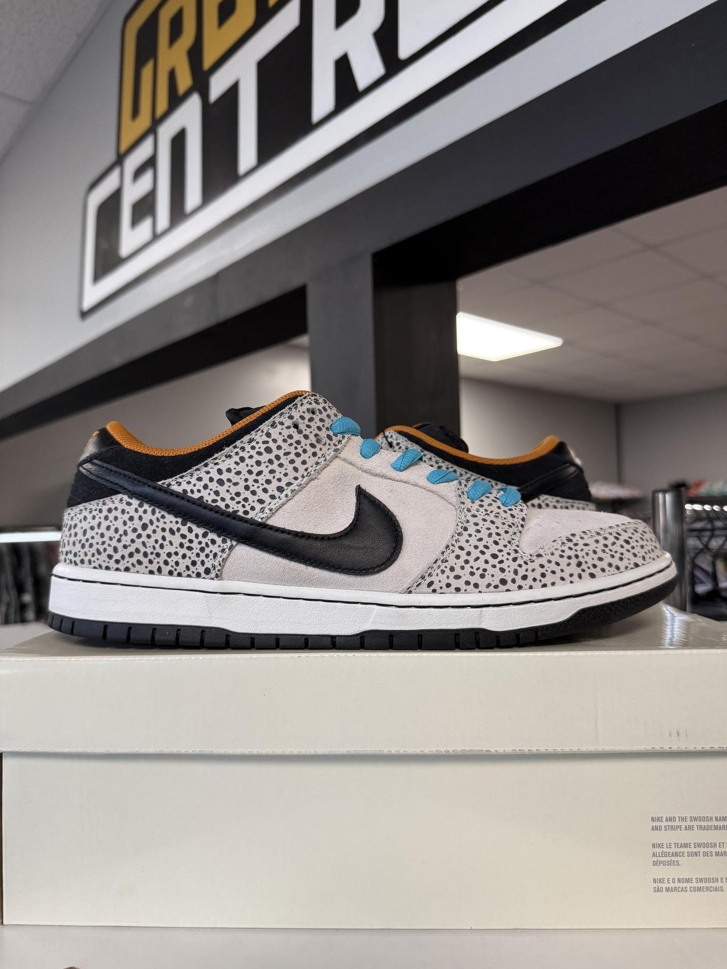SB Dunk Low "Olympic Safari" Used