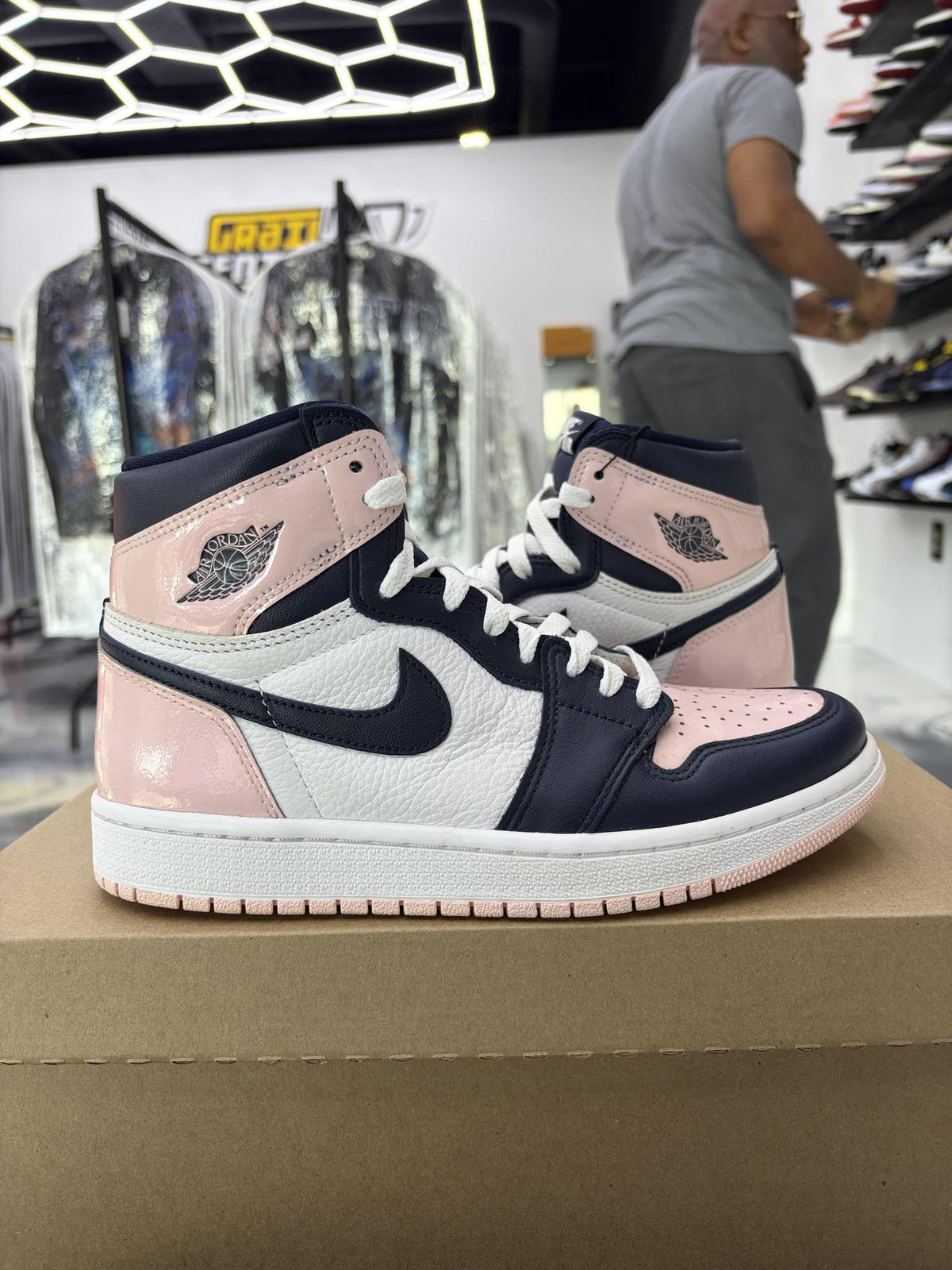 Jordan 1 "Bubblegum" Used Size 6Y/7.5W