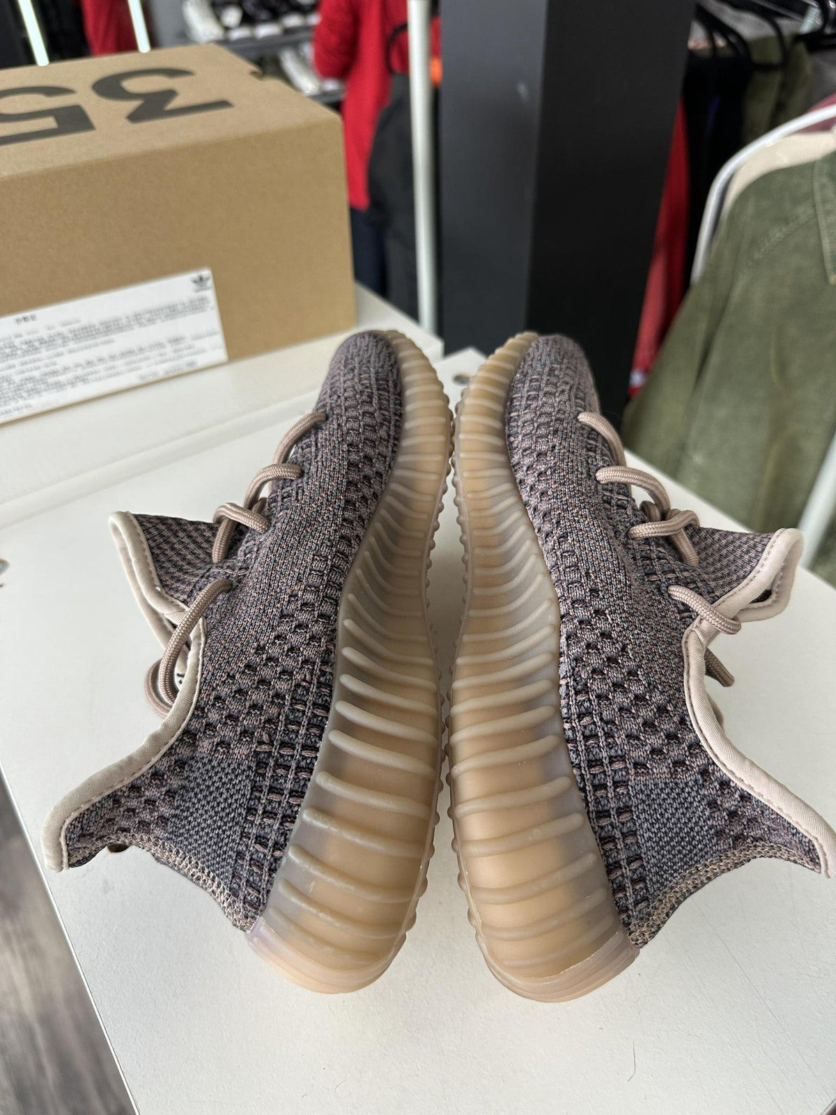 Adidas Yeezy 350 V2 "Fade" Used Size 6.5Y/8W