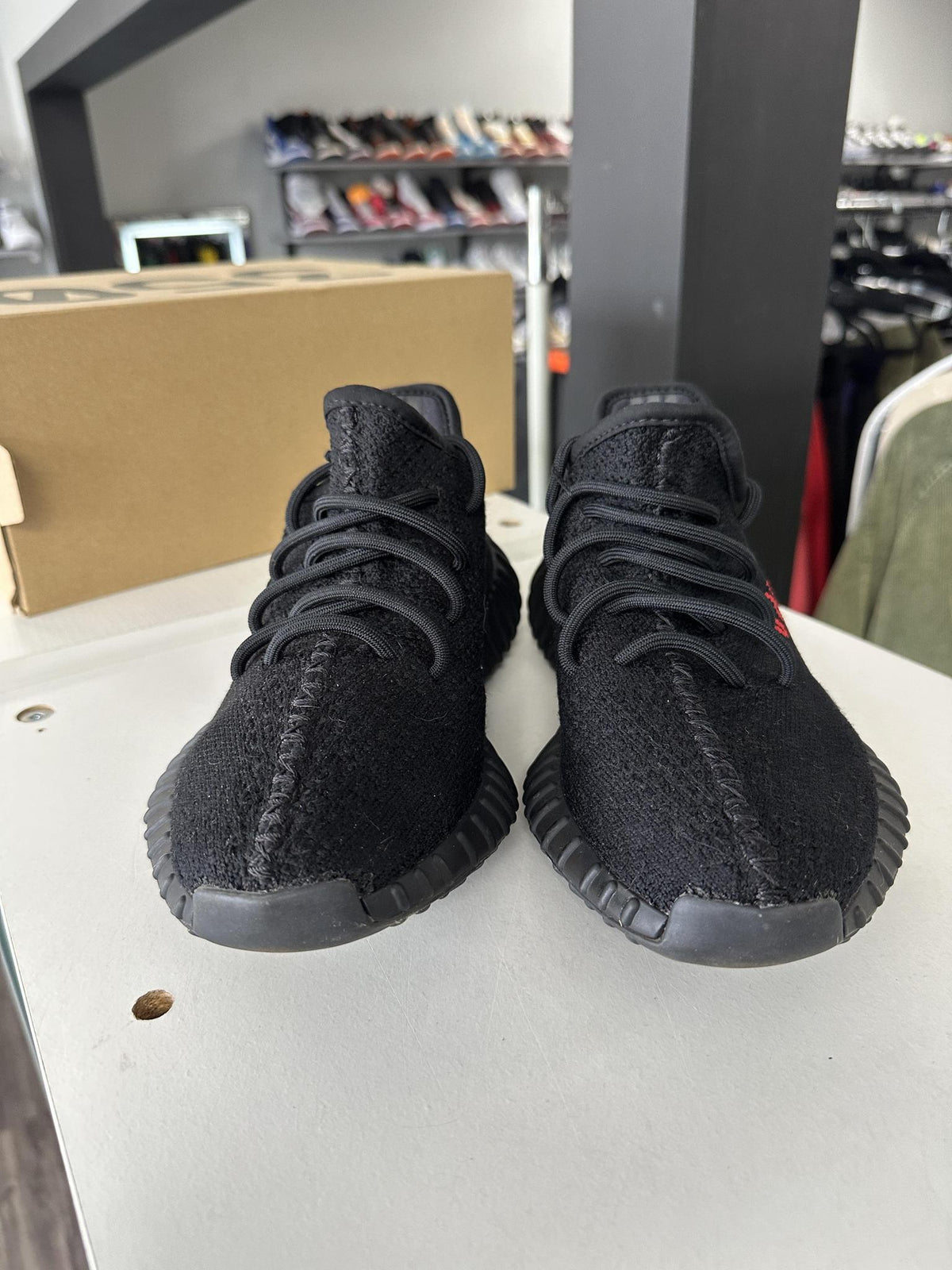 Adidas Yeezy 350 V2 "Bred" Used Size 6.5Y/8W