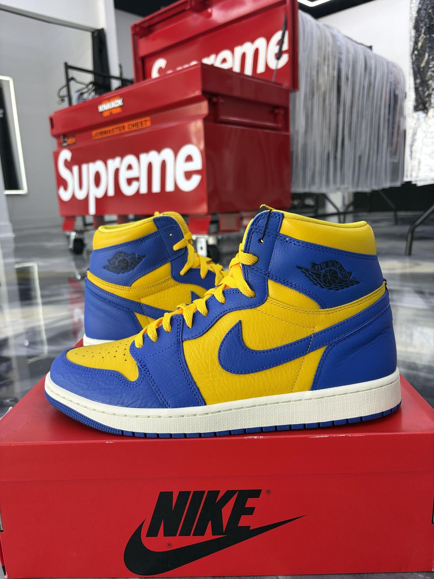 Jordan 1 "Laney" Used Size 12