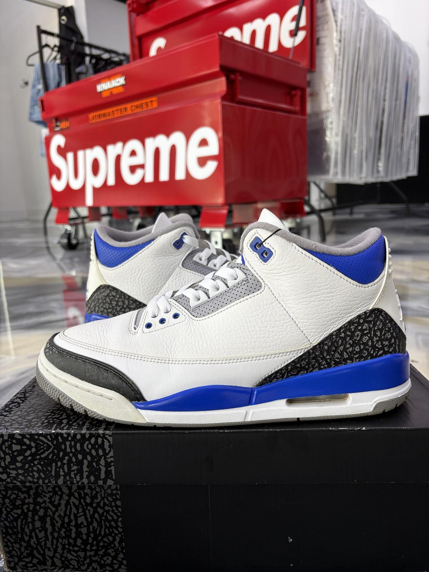 Jordan 3 "Racer Blue" Used Size 11