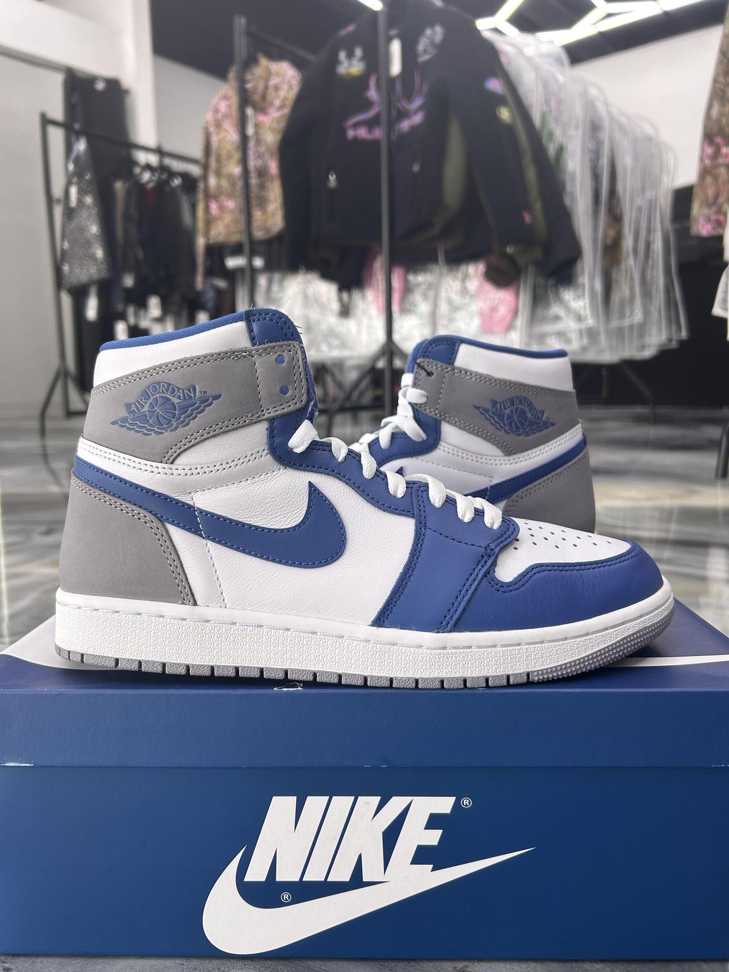 Jordan 1 High "True Blue" Used Size 9
