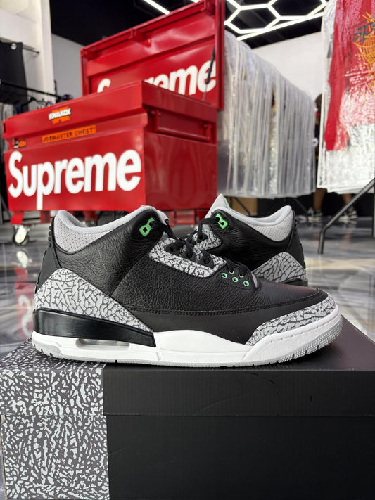 Jordan 3 "Green Glow" Used Size 12.5