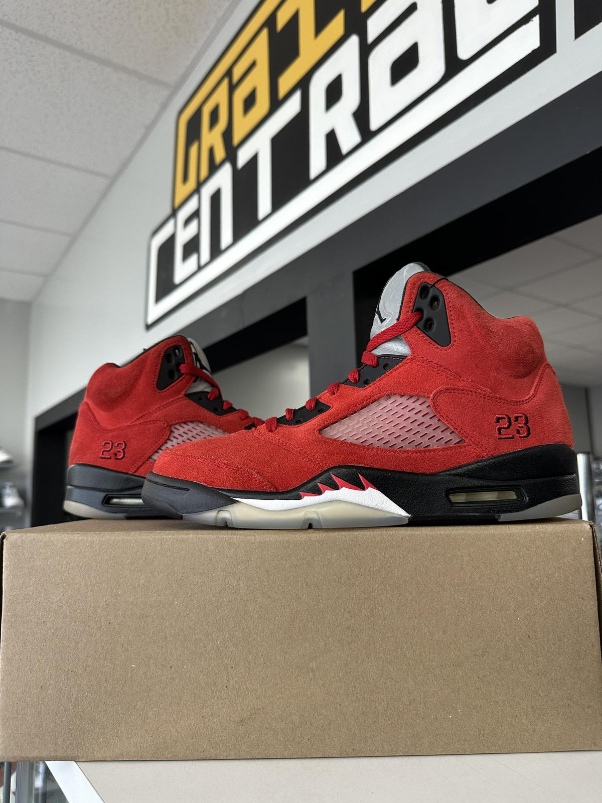 Jordan 5 Raging Bull Used