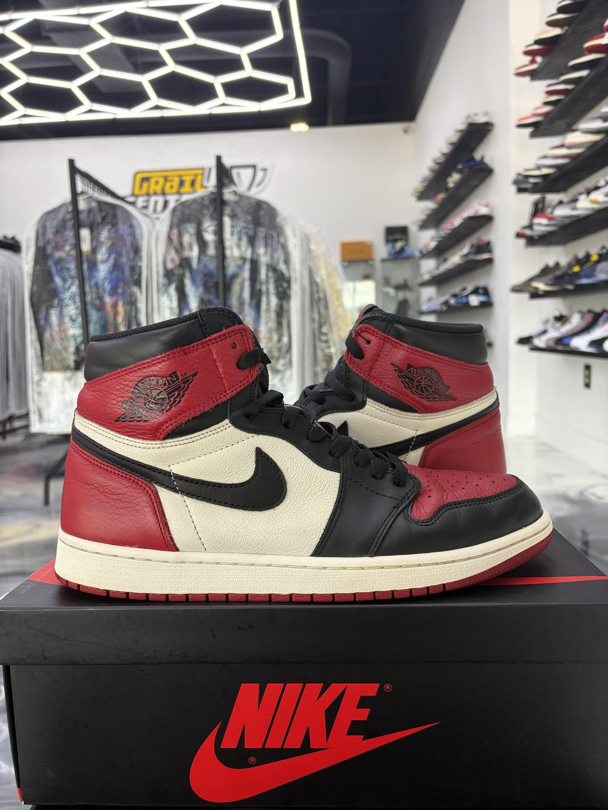 Jordan 1 "Bred Toe" Used Size 11.5