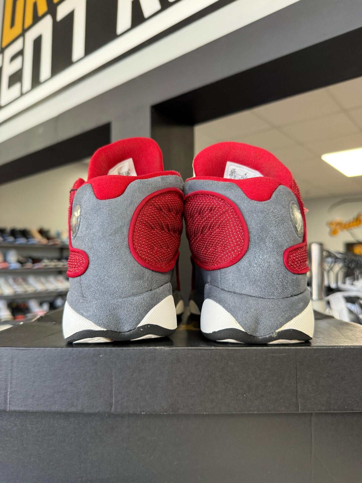 Jordan 13 "Red Flint" Used Size 6Y/7.5W