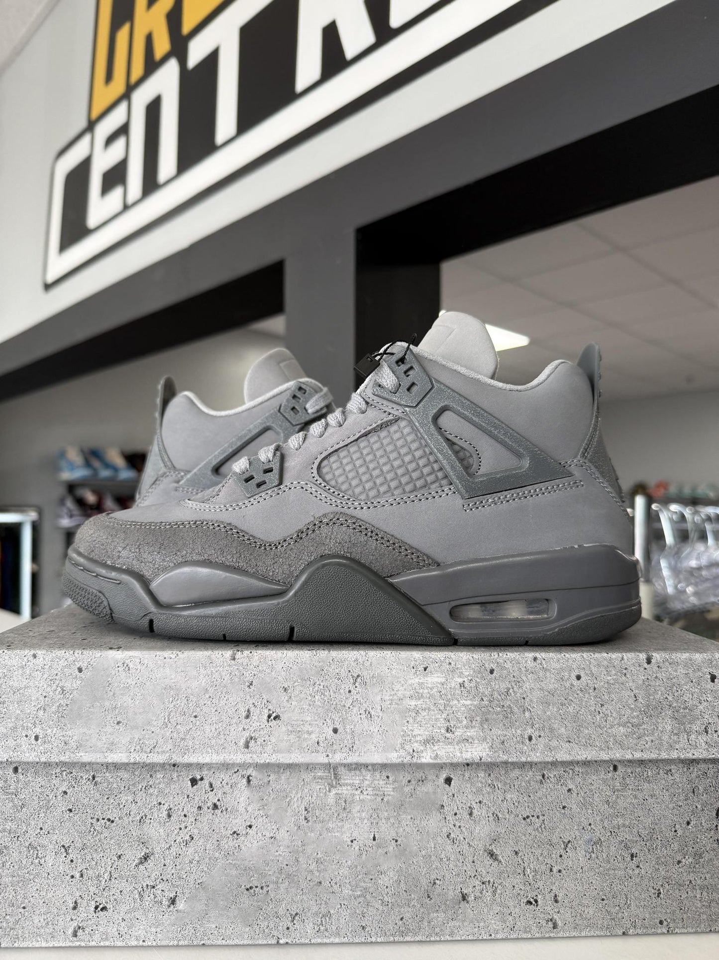 Jordan 4 "Wet Cement" Used Size 7Y/8.5W