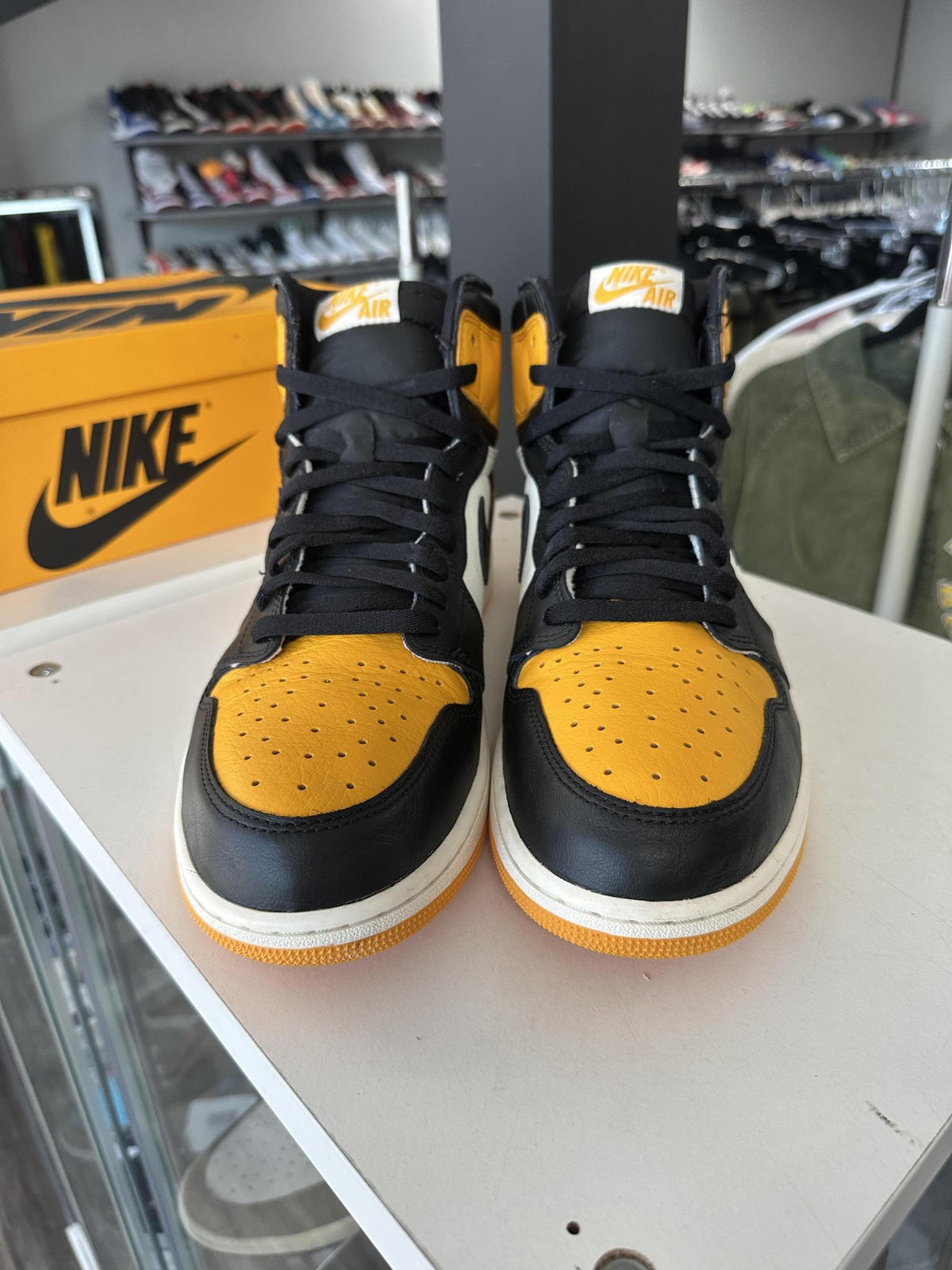 Jordan 1 "Yellow Toe" Used Size 14