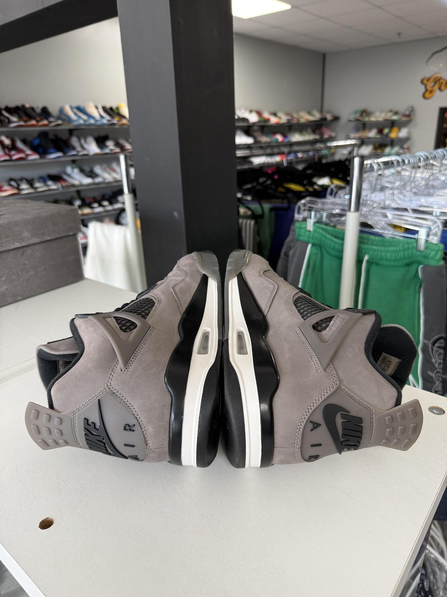 Jordan 4 "Cavestone" Used Size 11