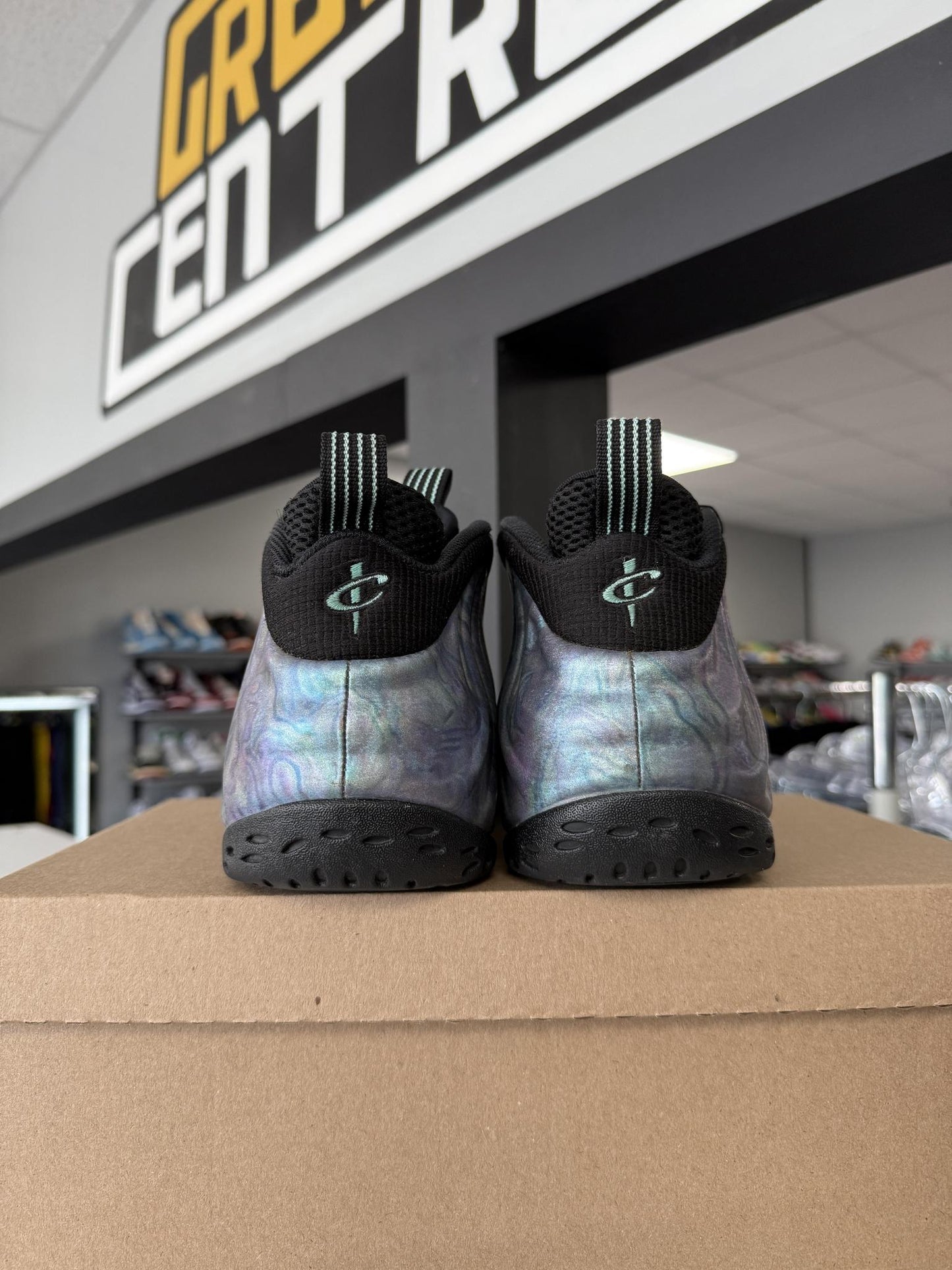 Nike Foamposite "Abalone" Used Size 9.5
