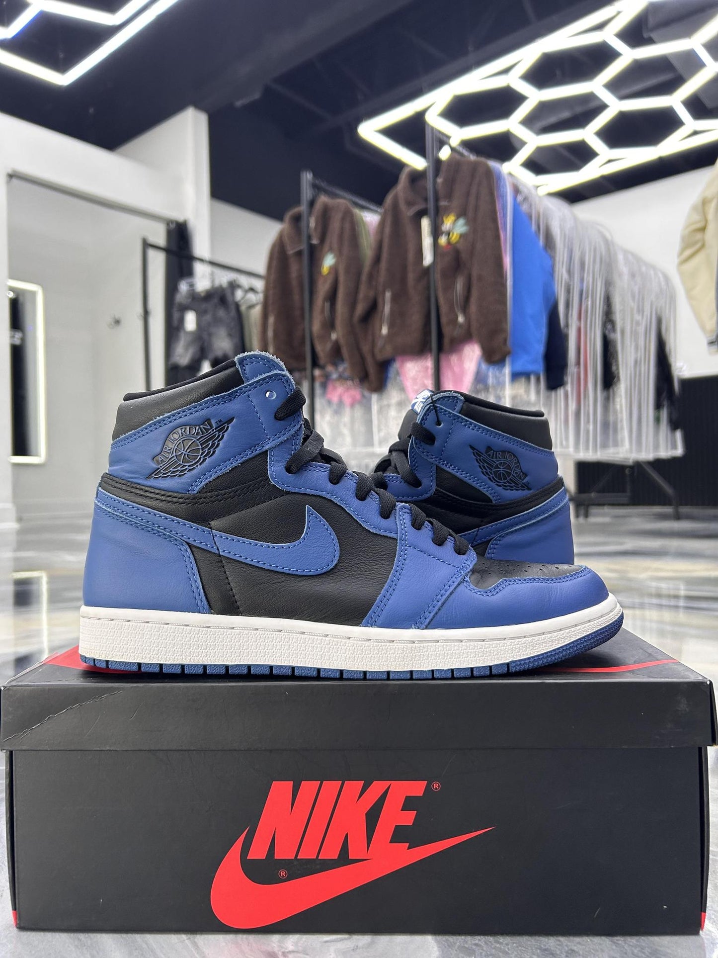 Jordan 1 "Marina Blue" Used Size 9