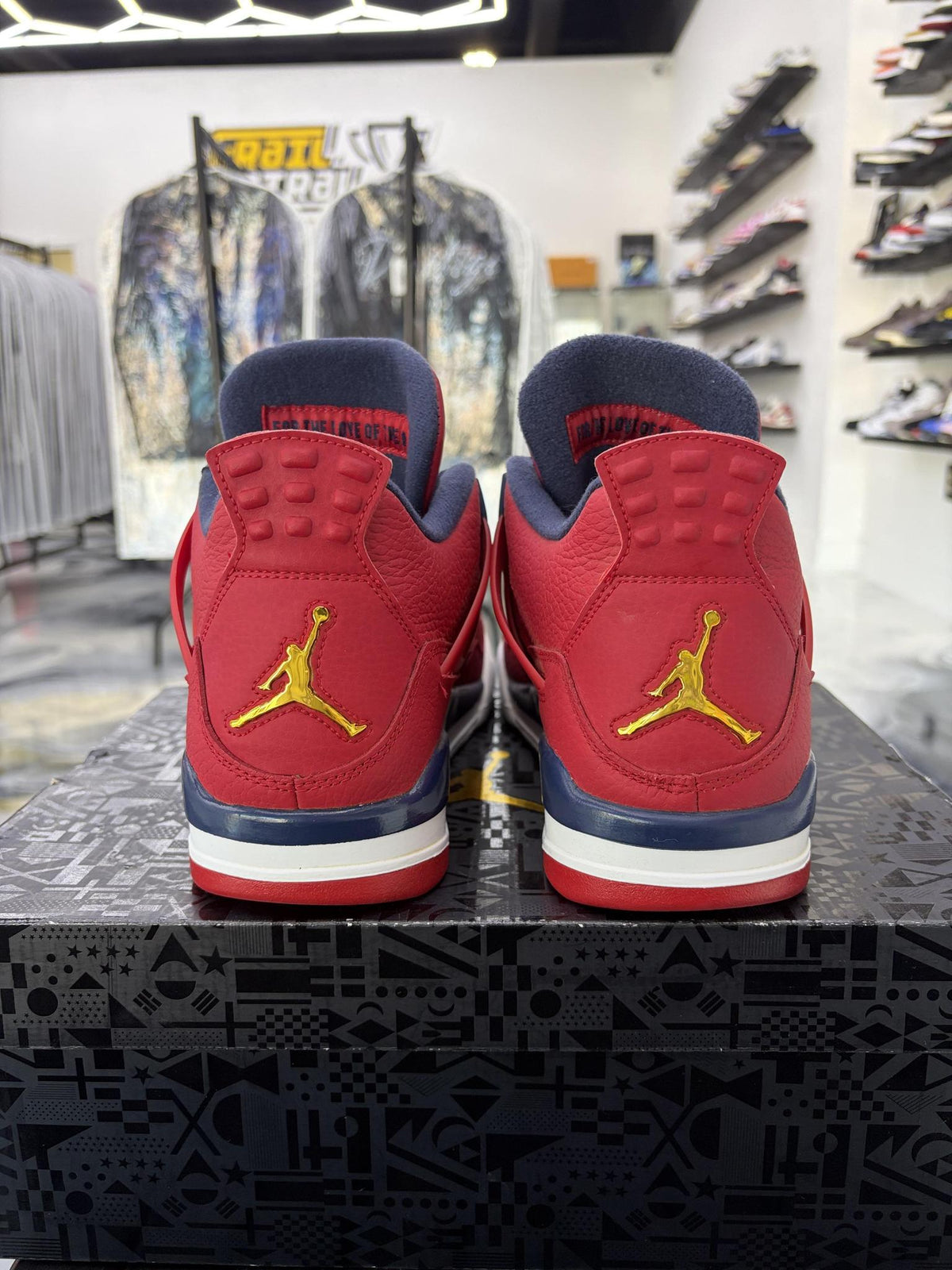 Jordan 4 "FIBA" Used Size 11
