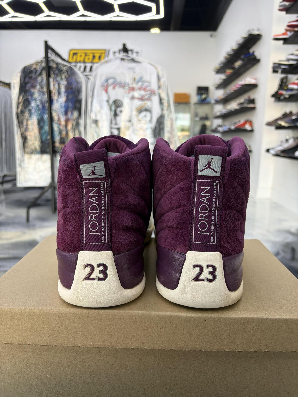 Jordan 12 "Bordeaux" Used Size 14