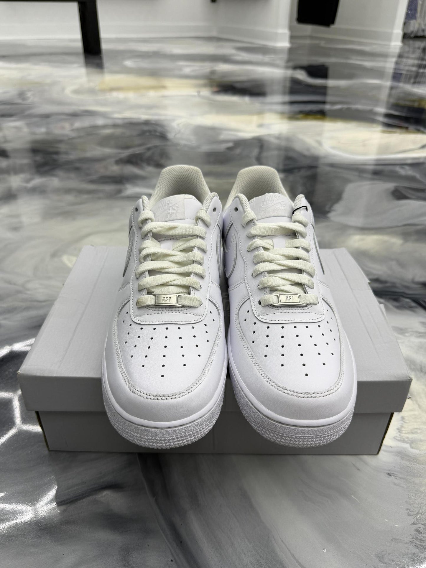 Nike Air Force 1 White Used Size 10