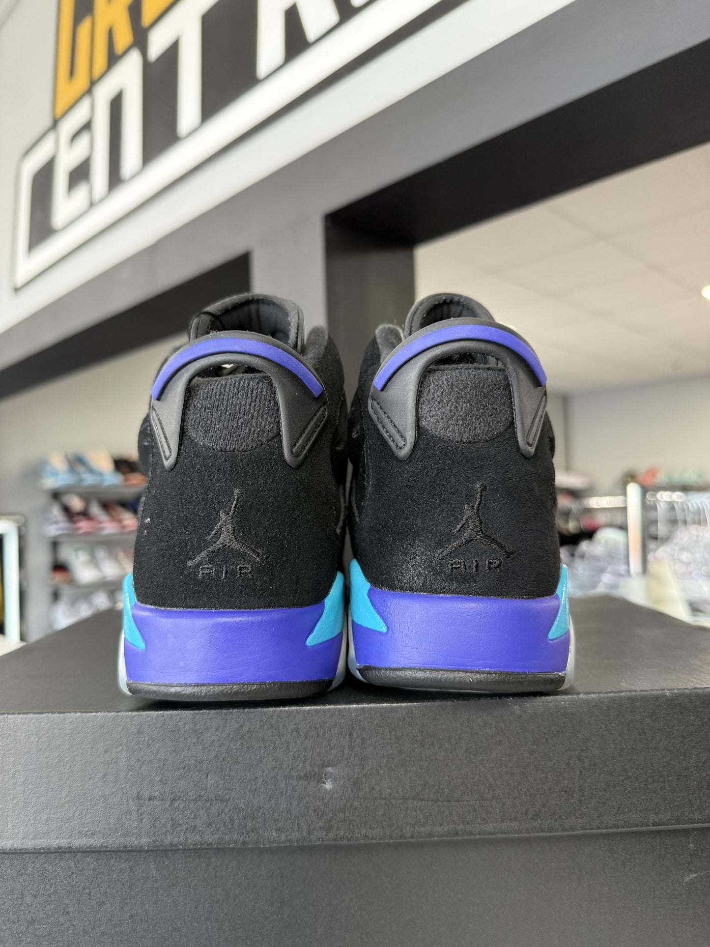 Jordan 6 "Aqua" Used Size 6.5Y/8W