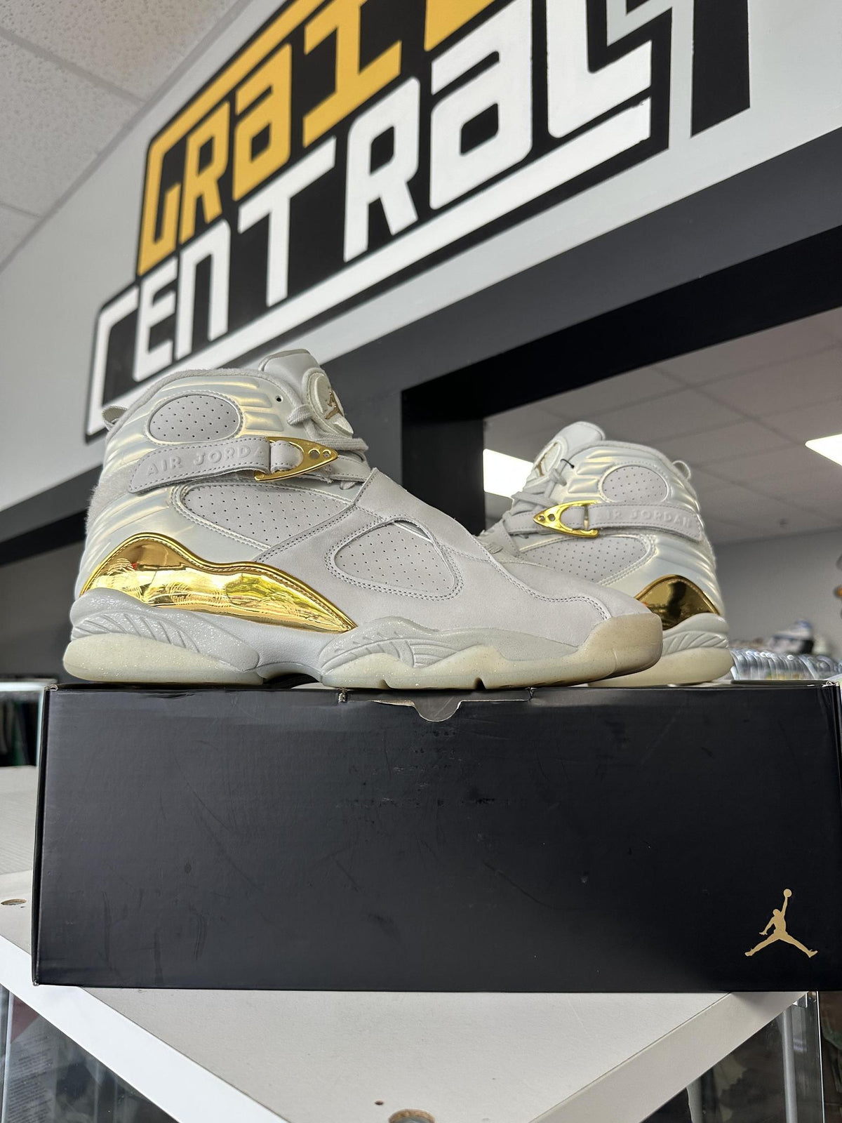 Jordan 8 "Champagne" Used Size 13