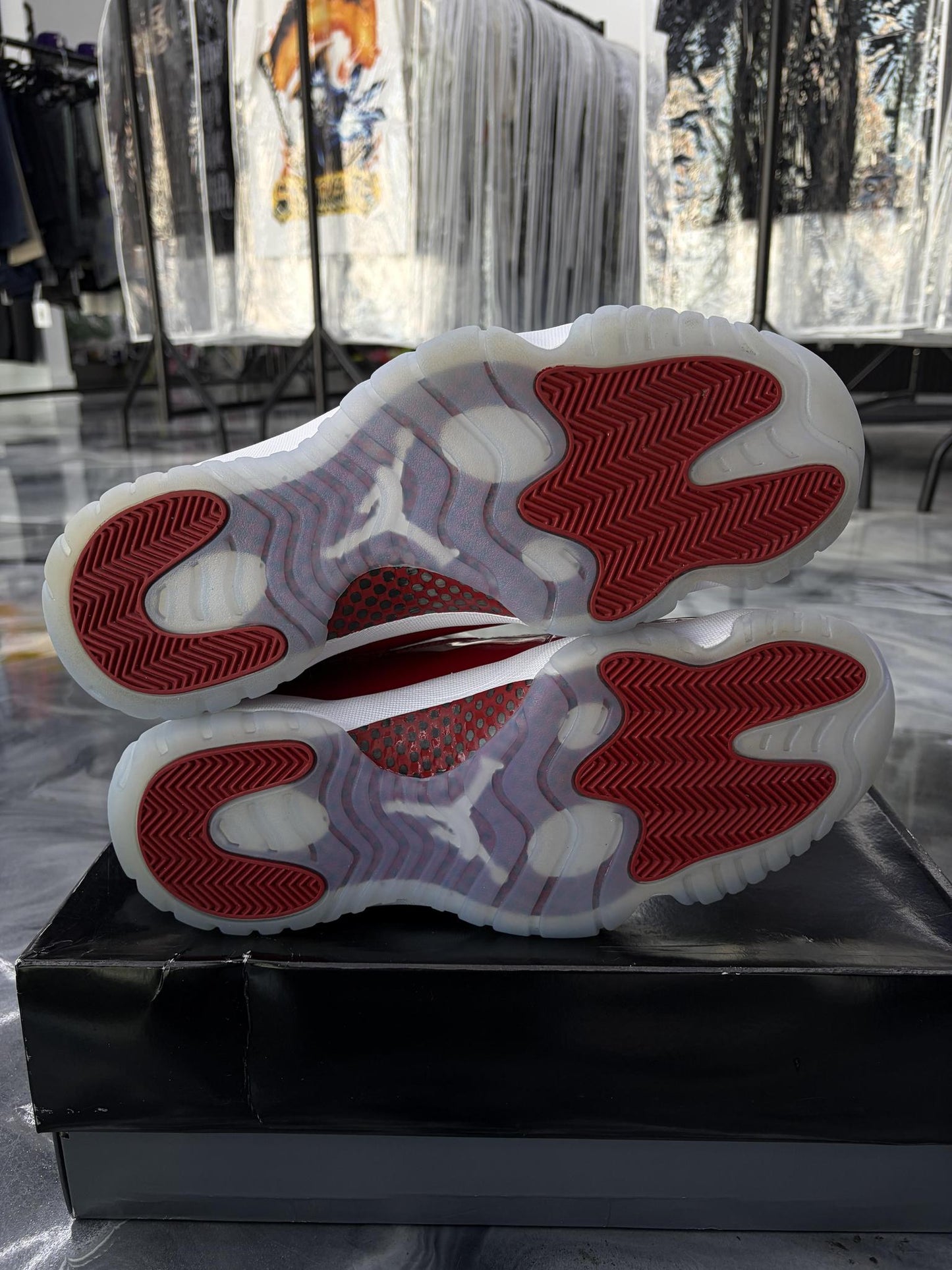 Jordan 11 "Cherry" Used Size 13
