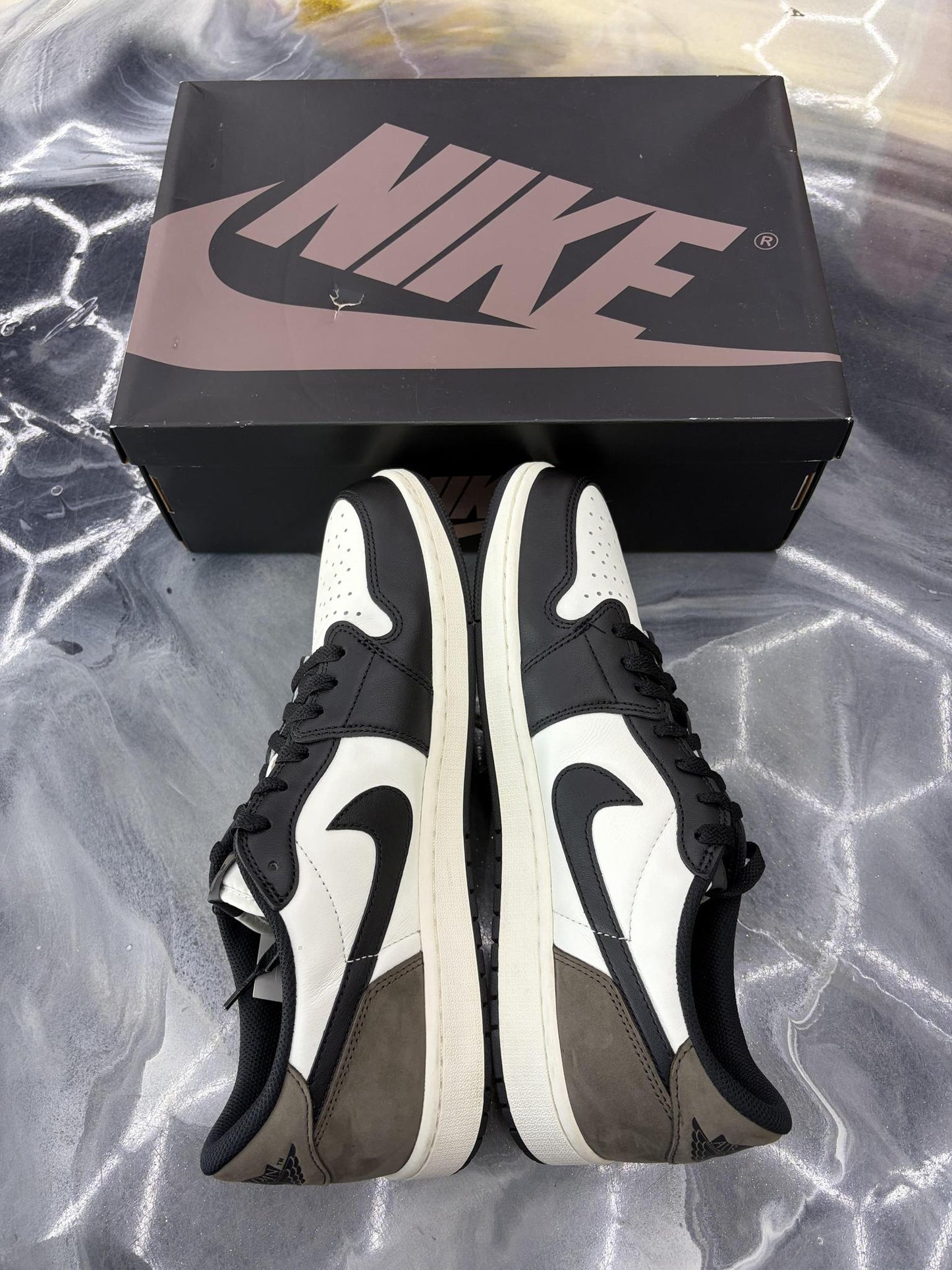 Jordan 1 Low "Mocha" Used Size 13