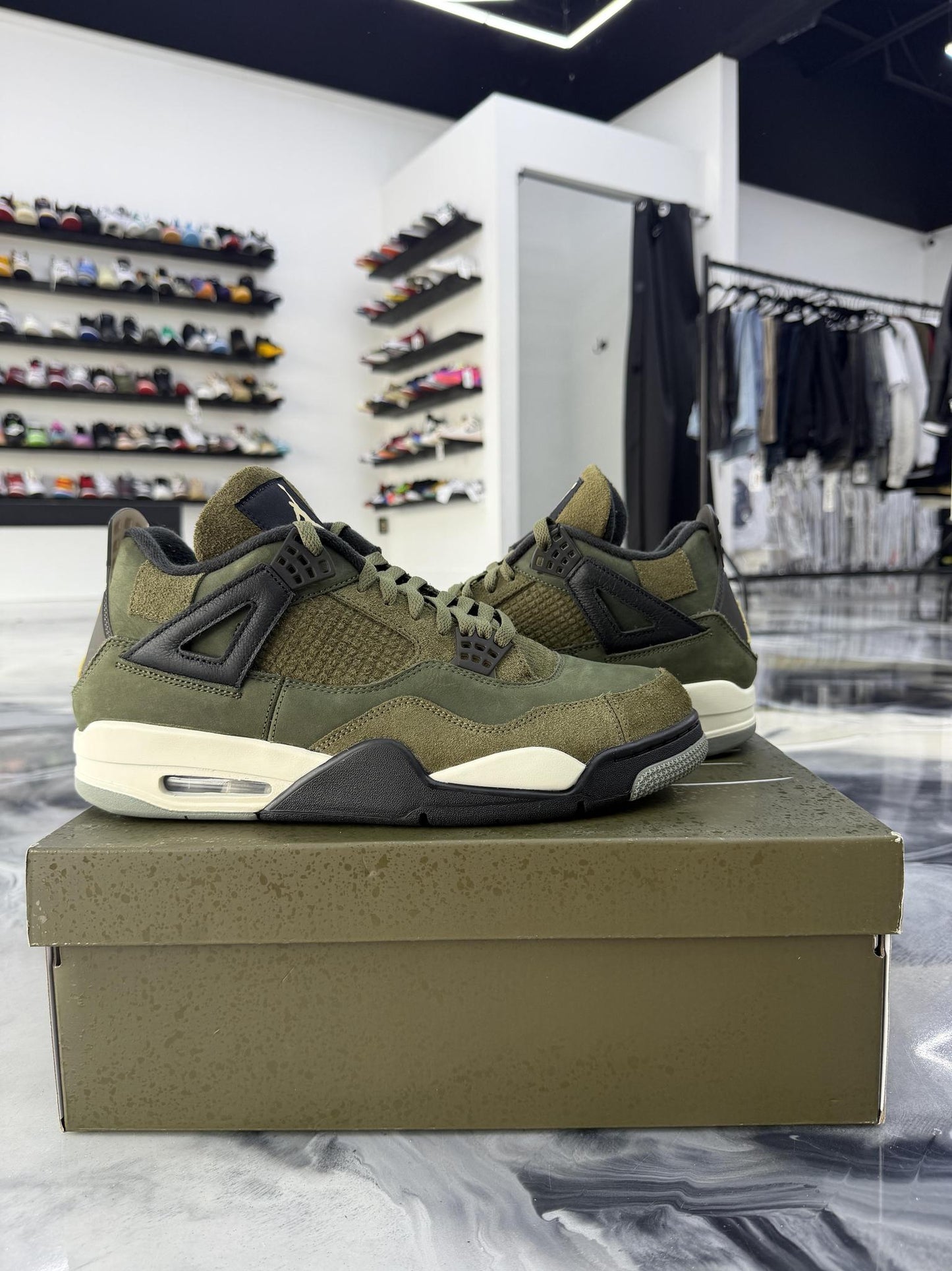Jordan 4 Craft "Olive" Used Size 12