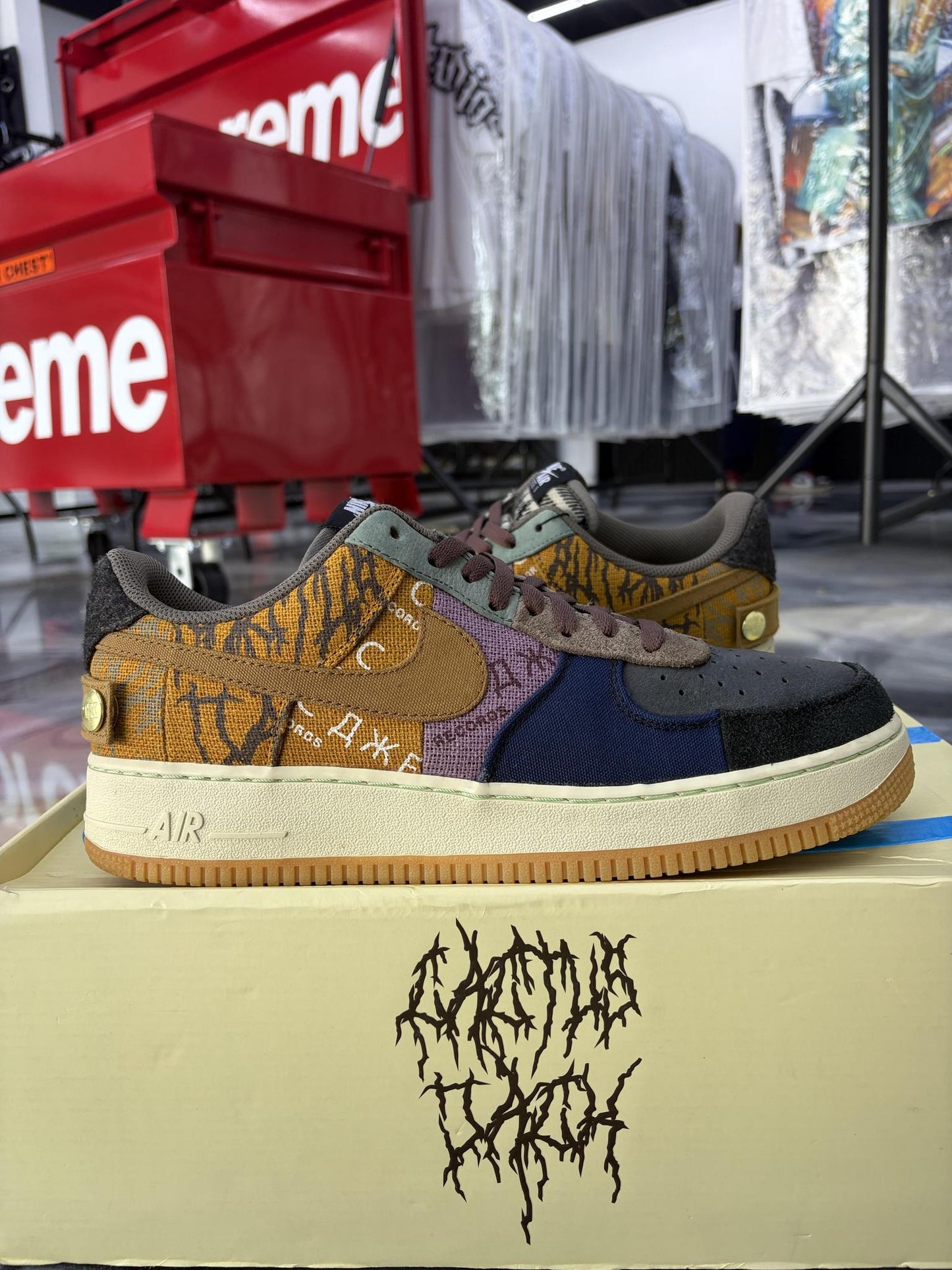 Air Force 1 x Travis Scott Used Size 11.5
